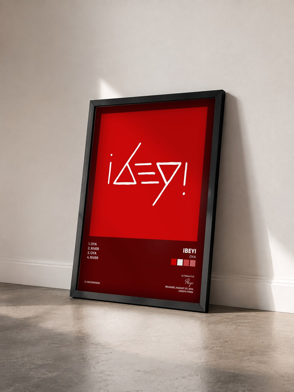 #noir Tableau de l'album Oya de Ibeyi vu de trois quarts, cadre noir