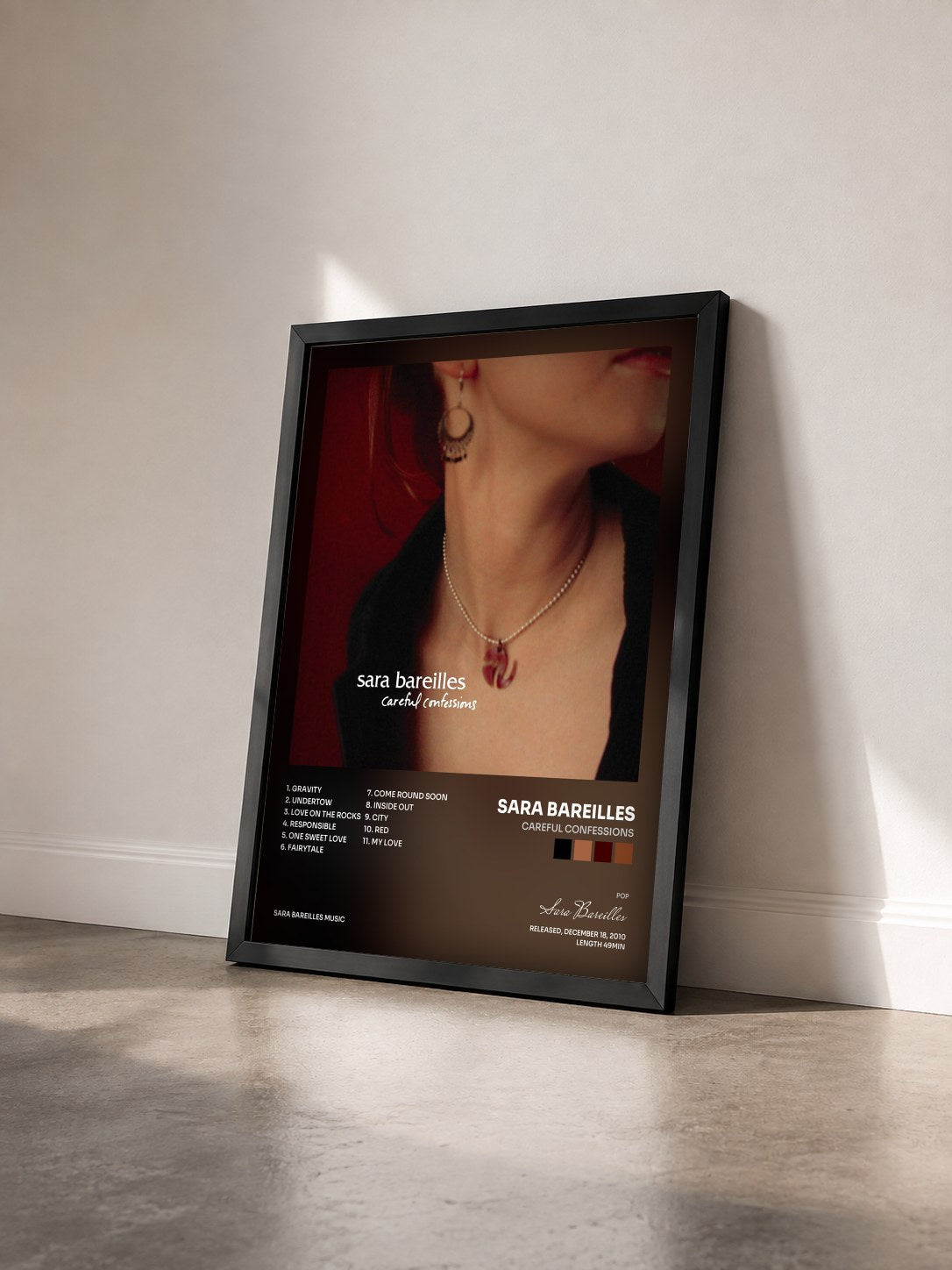 #noir Tableau de l'album Careful Confessions de Sara Bareilles vu de trois quarts, cadre noir