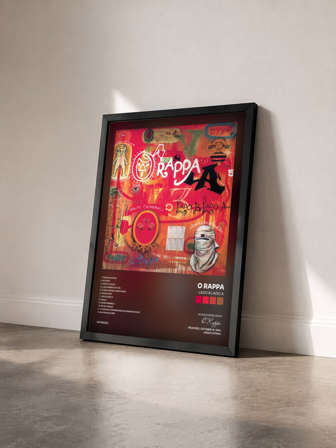 #noir Tableau de l'album Lado B Lado A de O Rappa vu de trois quarts, cadre noir