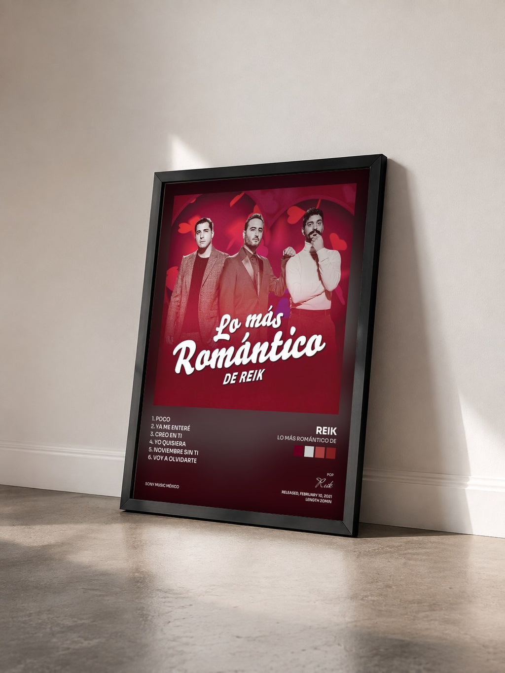 #noir Tableau de l'album Lo Más Romántico de de Reik vu de trois quarts, cadre noir