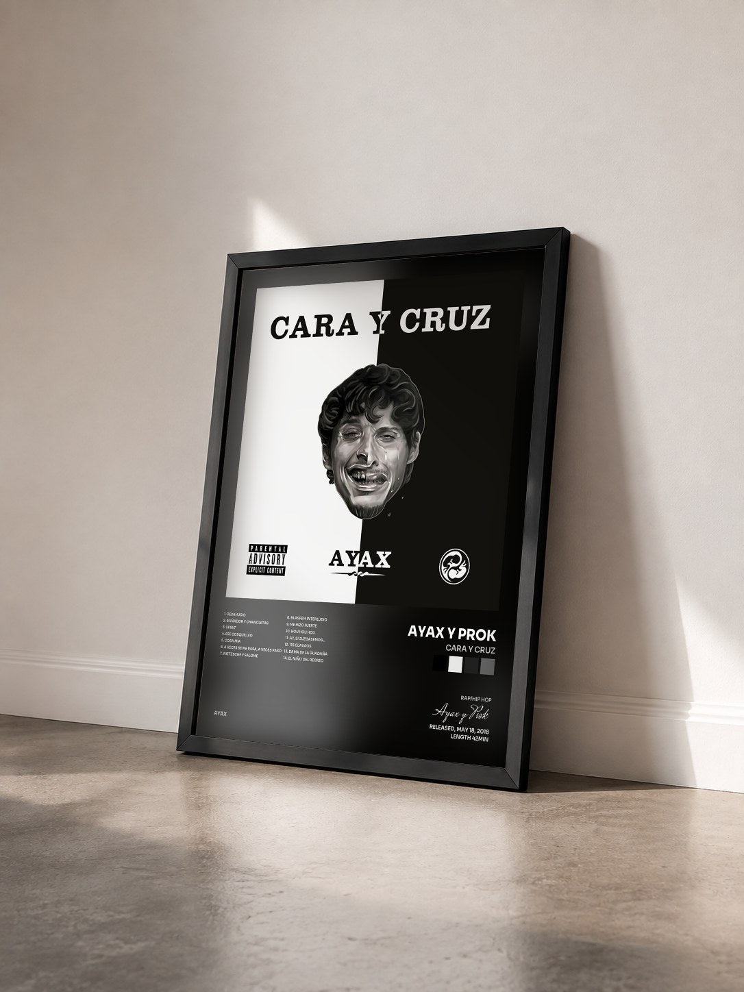 #noir Tableau de l'album Cara y cruz de Ayax y Prok vu de trois quarts, cadre noir