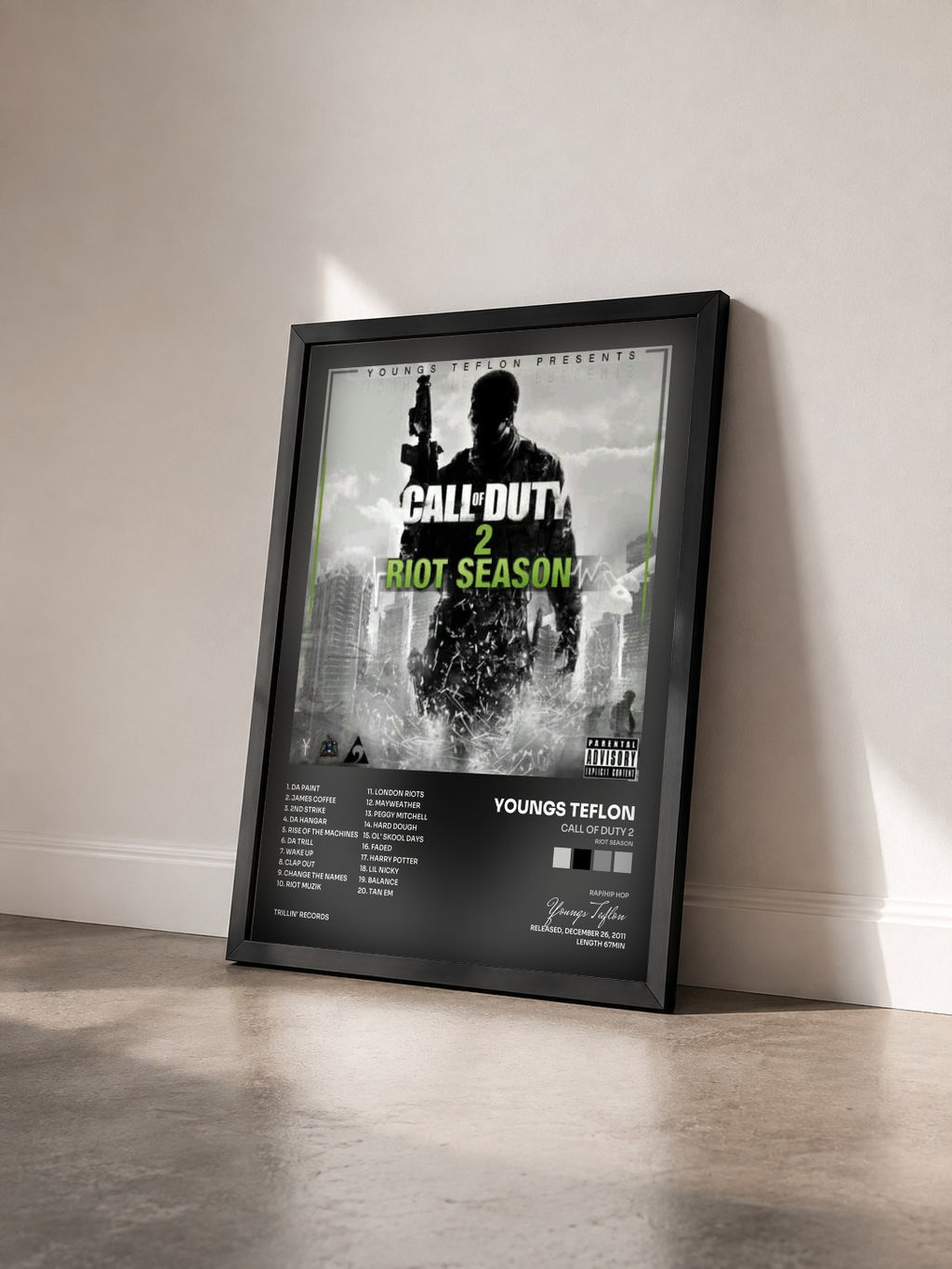 #noir Tableau de l'album Call of Duty 2 (Riot Season) de Youngs Teflon vu de trois quarts, cadre noir