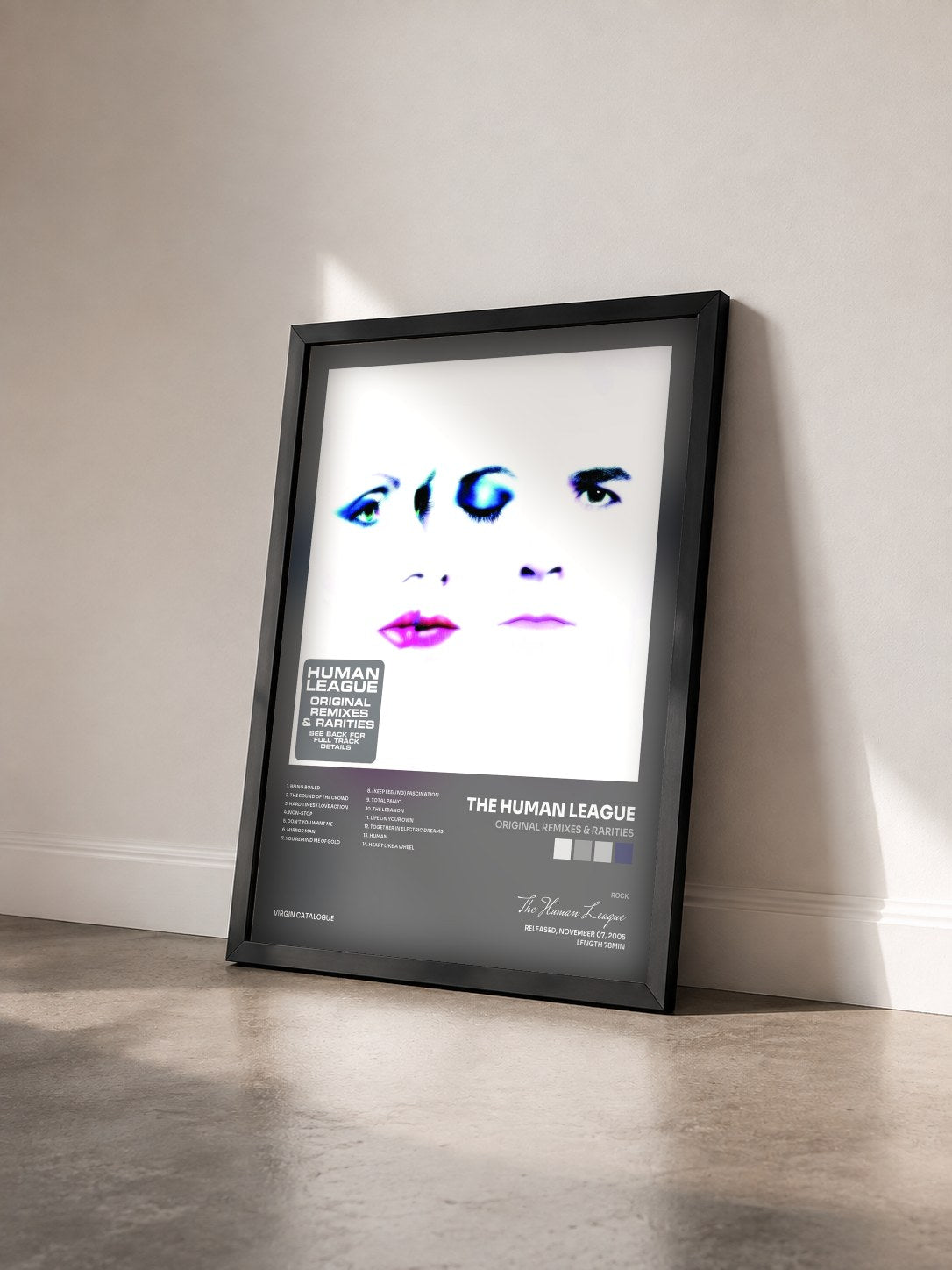 #noir Tableau de l'album Original Remixes & Rarities de The Human League vu de trois quarts, cadre noir
