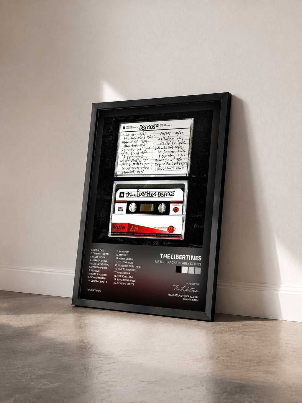 #noir Tableau de l'album Up the Bracket: Early Demos de The Libertines vu de trois quarts, cadre noir
