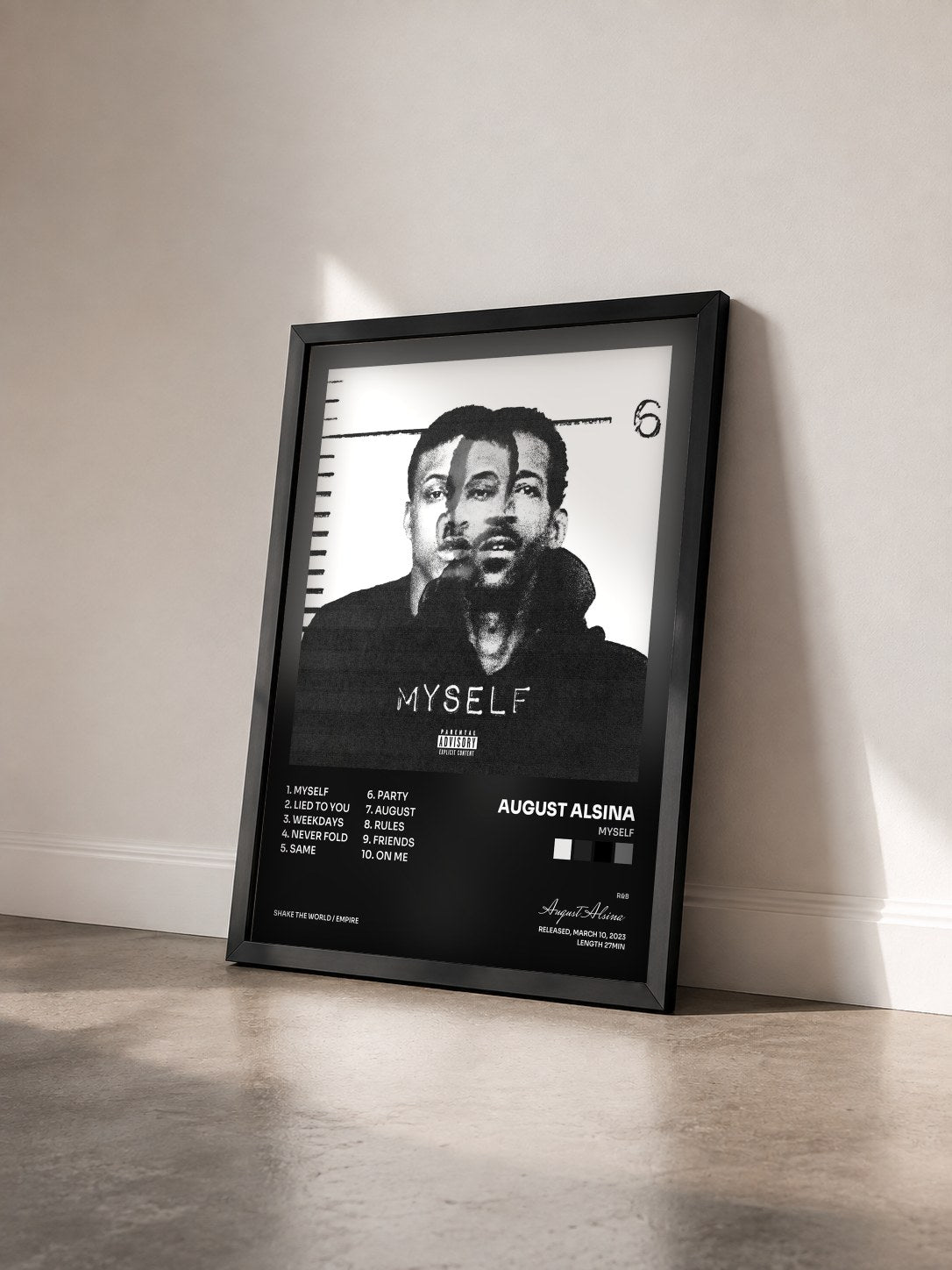 #noir Tableau de l'album Myself de August Alsina vu de trois quarts, cadre noir