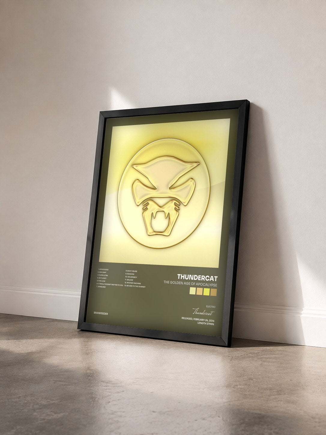 #noir Tableau de l'album The Golden Age of Apocalypse de Thundercat vu de trois quarts, cadre noir