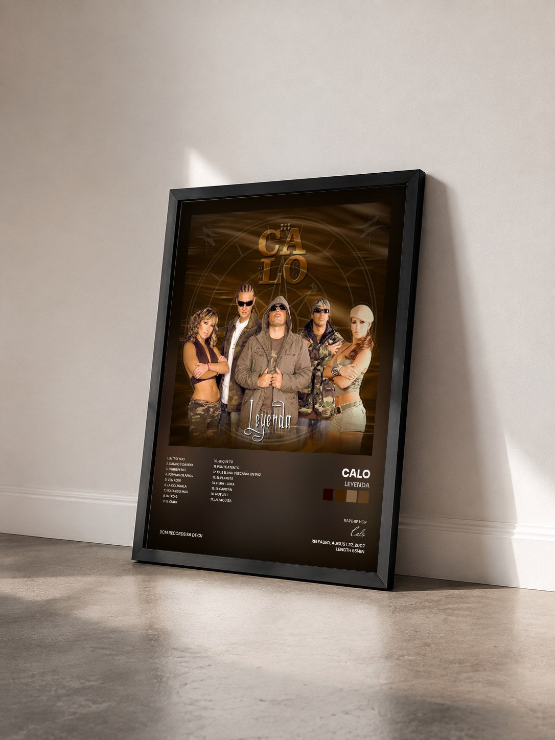 #noir Tableau de l'album Leyenda de Calo vu de trois quarts, cadre noir