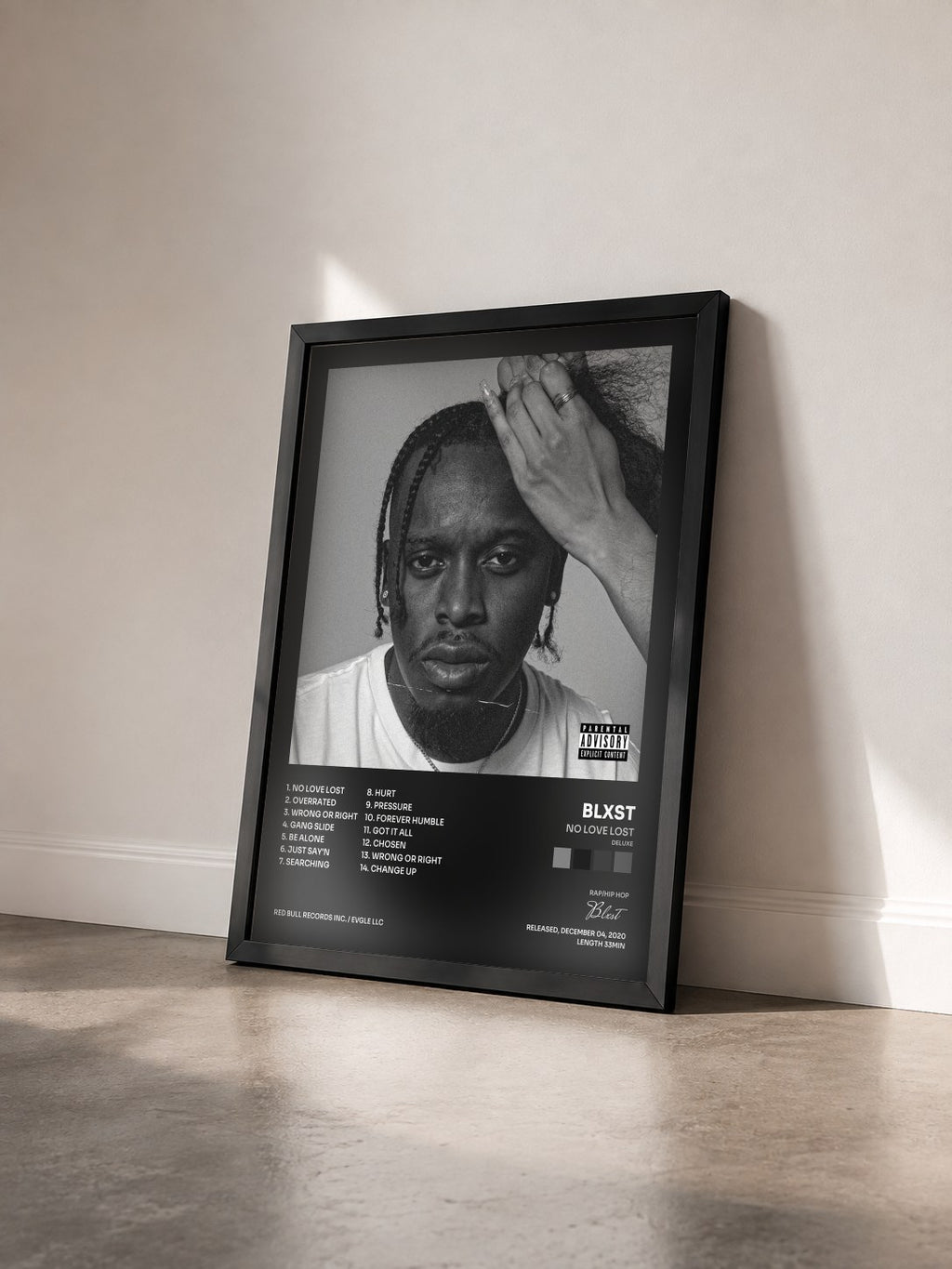 #noir Tableau de l'album No Love Lost (Deluxe) de Blxst vu de trois quarts, cadre noir