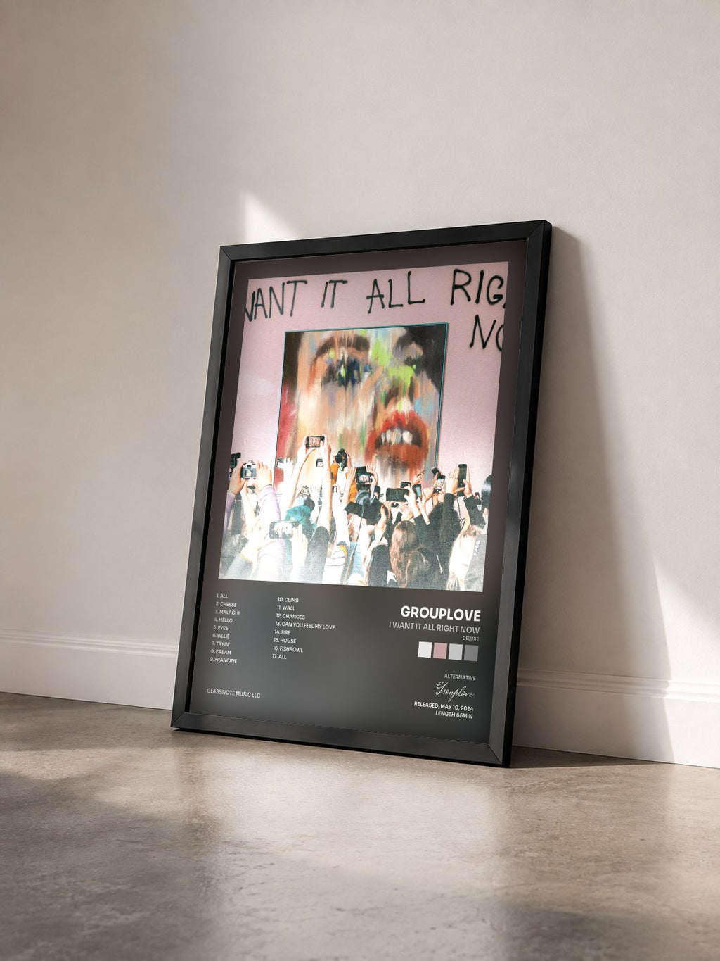 #noir Tableau de l'album I Want It All Right Now (Deluxe) de Grouplove vu de trois quarts, cadre noir