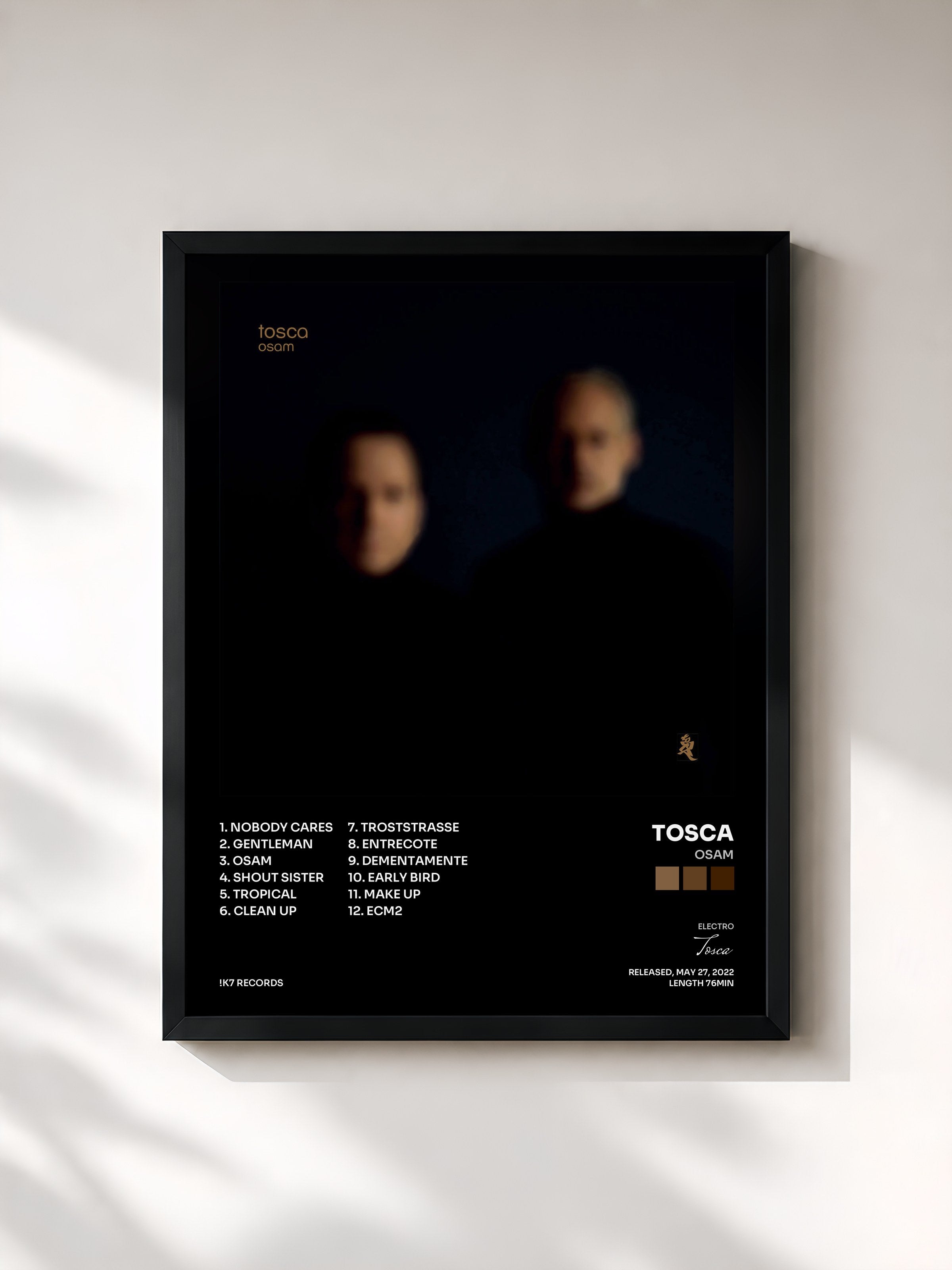 #noir Tableau de l'album Osam de Tosca, cadre noir, imprimé et encadré en France