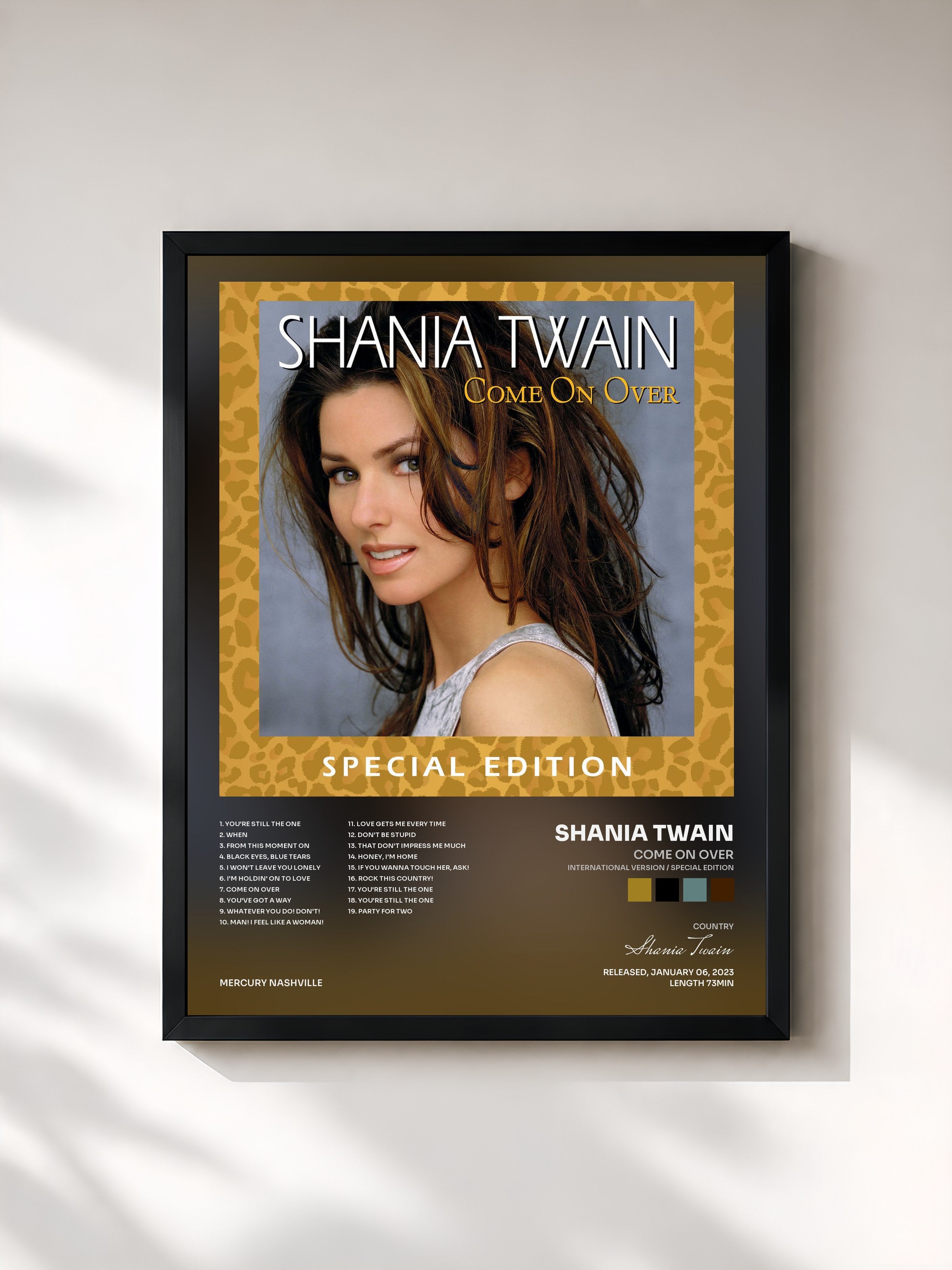 #noir Tableau de l'album Come On Over (International Version / Special Edition) de Shania Twain, cadre noir, imprimé et encadré en France