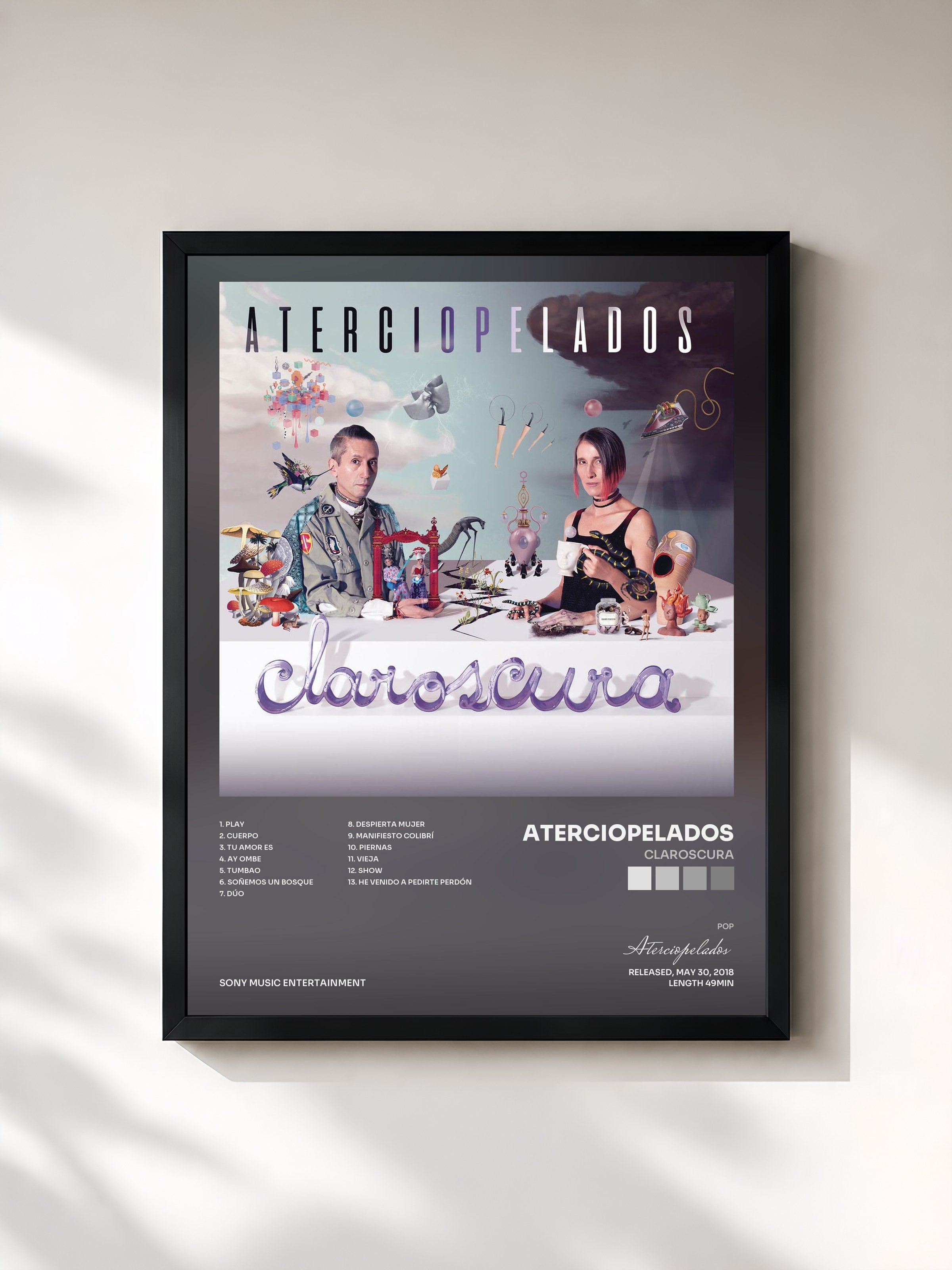 #noir Tableau de l'album Claroscura de Aterciopelados, cadre noir, imprimé et encadré en France