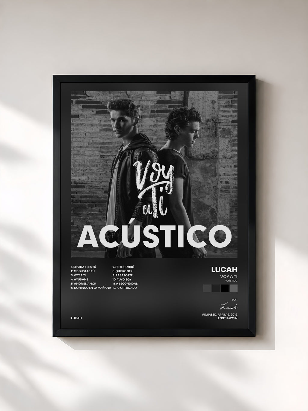 #noir Tableau de l'album Voy a Ti (Acústico) de Lucah, cadre noir, imprimé et encadré en France