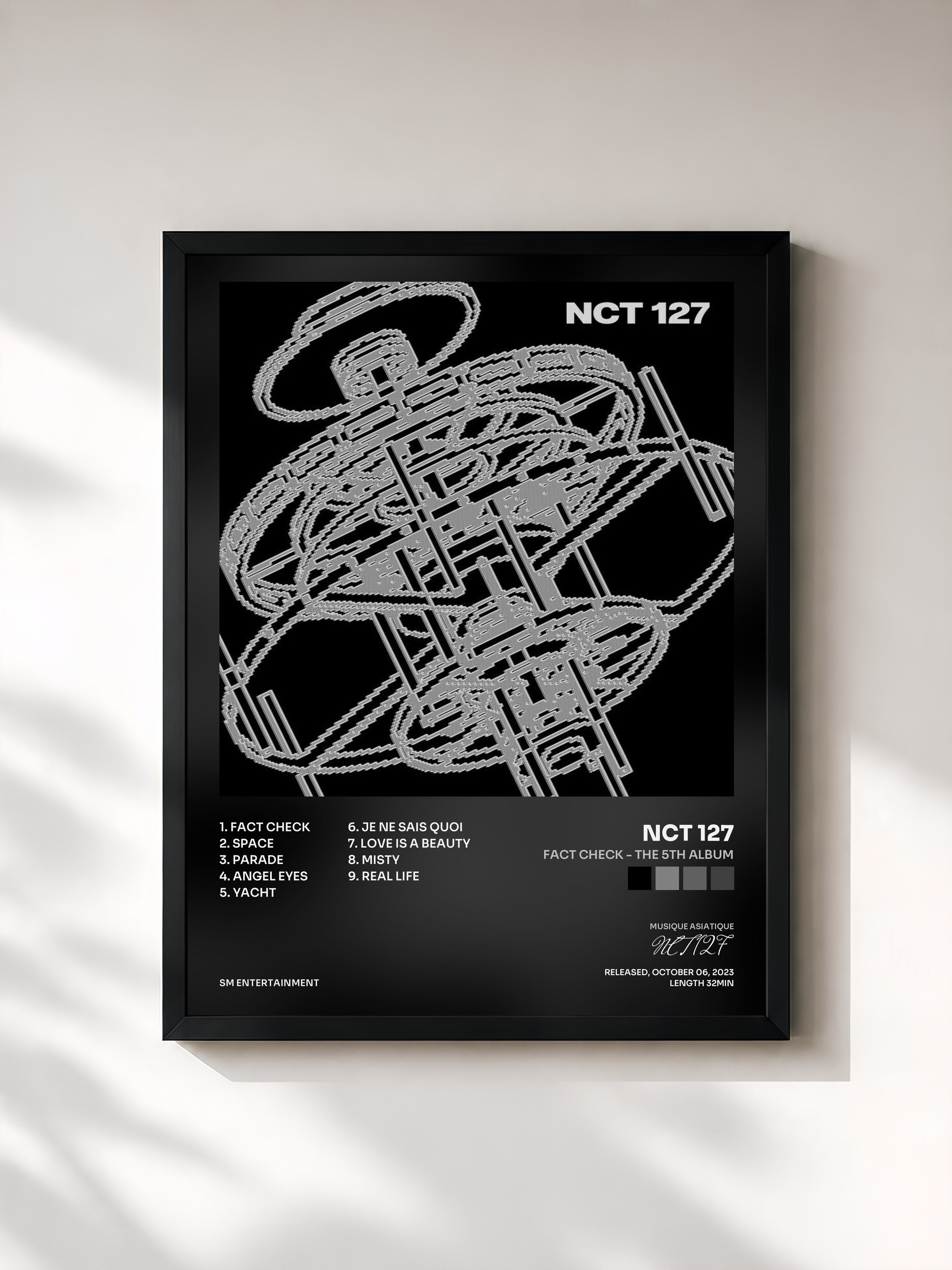 #noir Tableau de l'album Fact Check - The 5th Album de NCT 127, cadre noir, imprimé et encadré en France