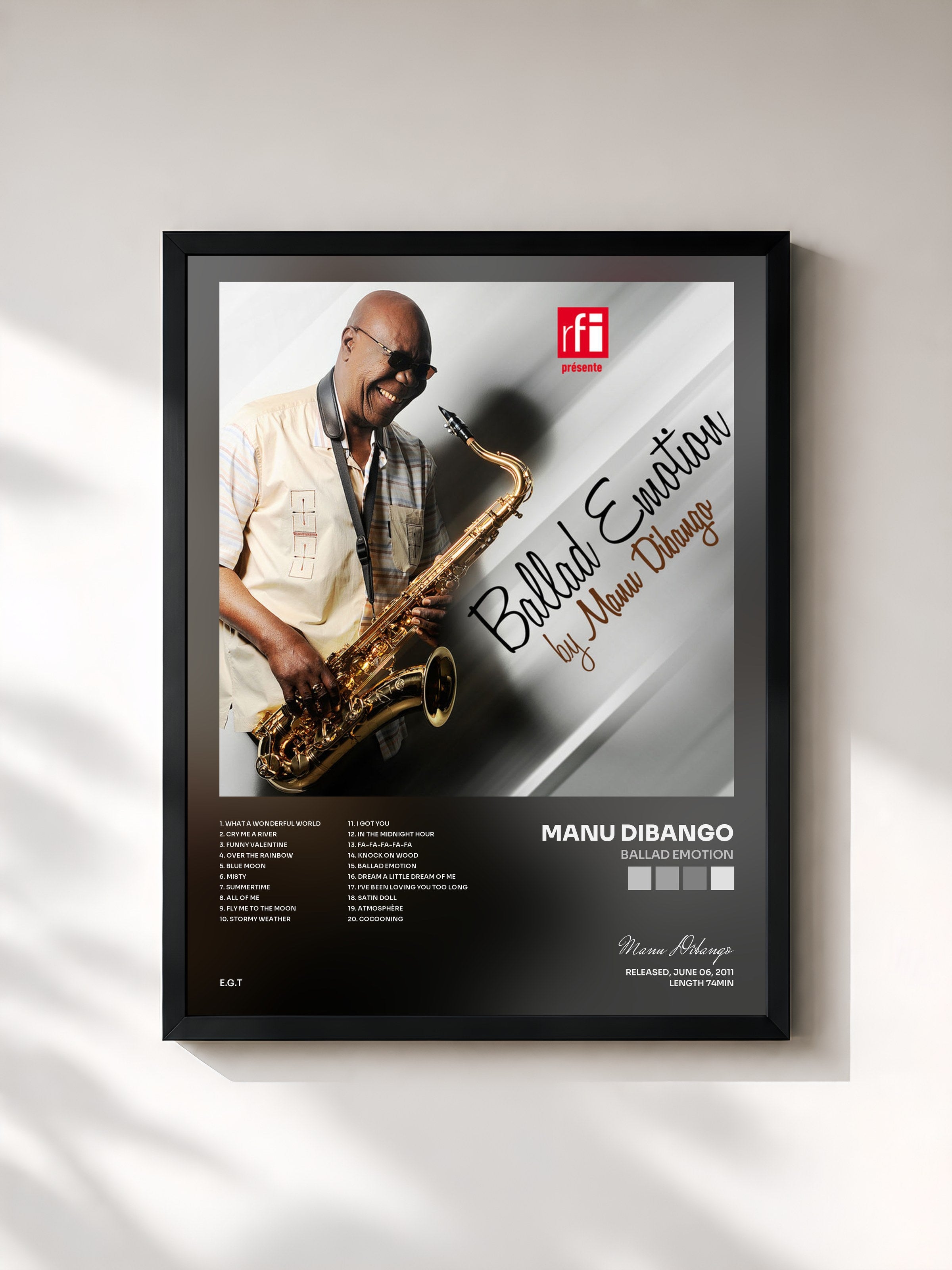 #noir Tableau de l'album Ballad Emotion de Manu Dibango, cadre noir, imprimé et encadré en France
