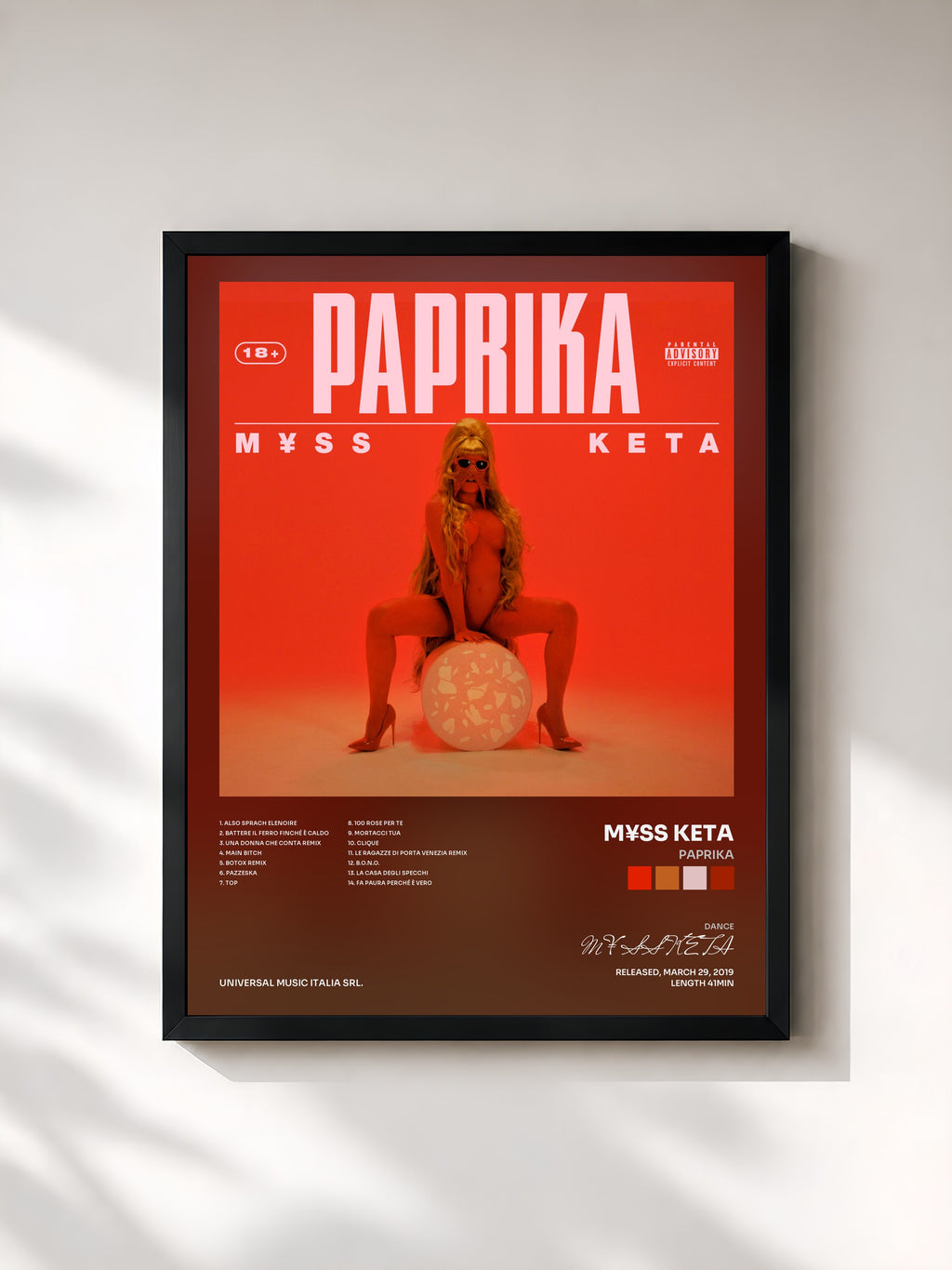 #noir Tableau de l'album PAPRIKA de M¥SS KETA, cadre noir, imprimé et encadré en France