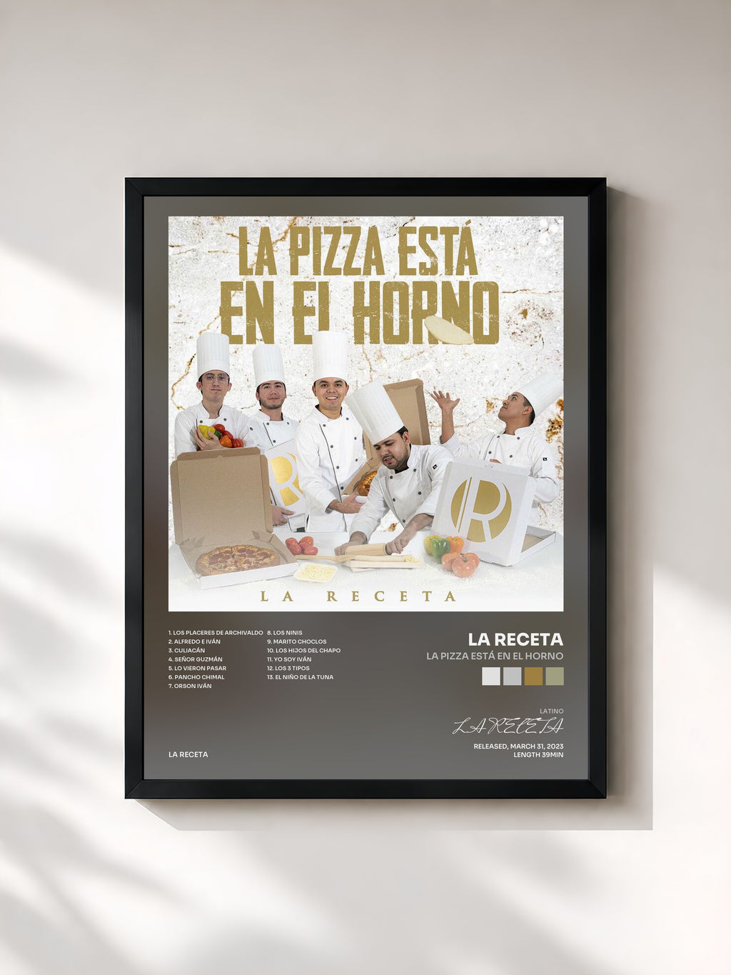 #noir Tableau de l'album La Pizza Está En El Horno de LA RECETA, cadre noir, imprimé et encadré en France
