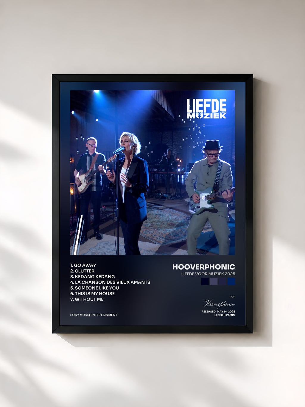 #noir Tableau de l'album Liefde Voor Muziek 2025 de Hooverphonic, cadre noir, imprimé et encadré en France