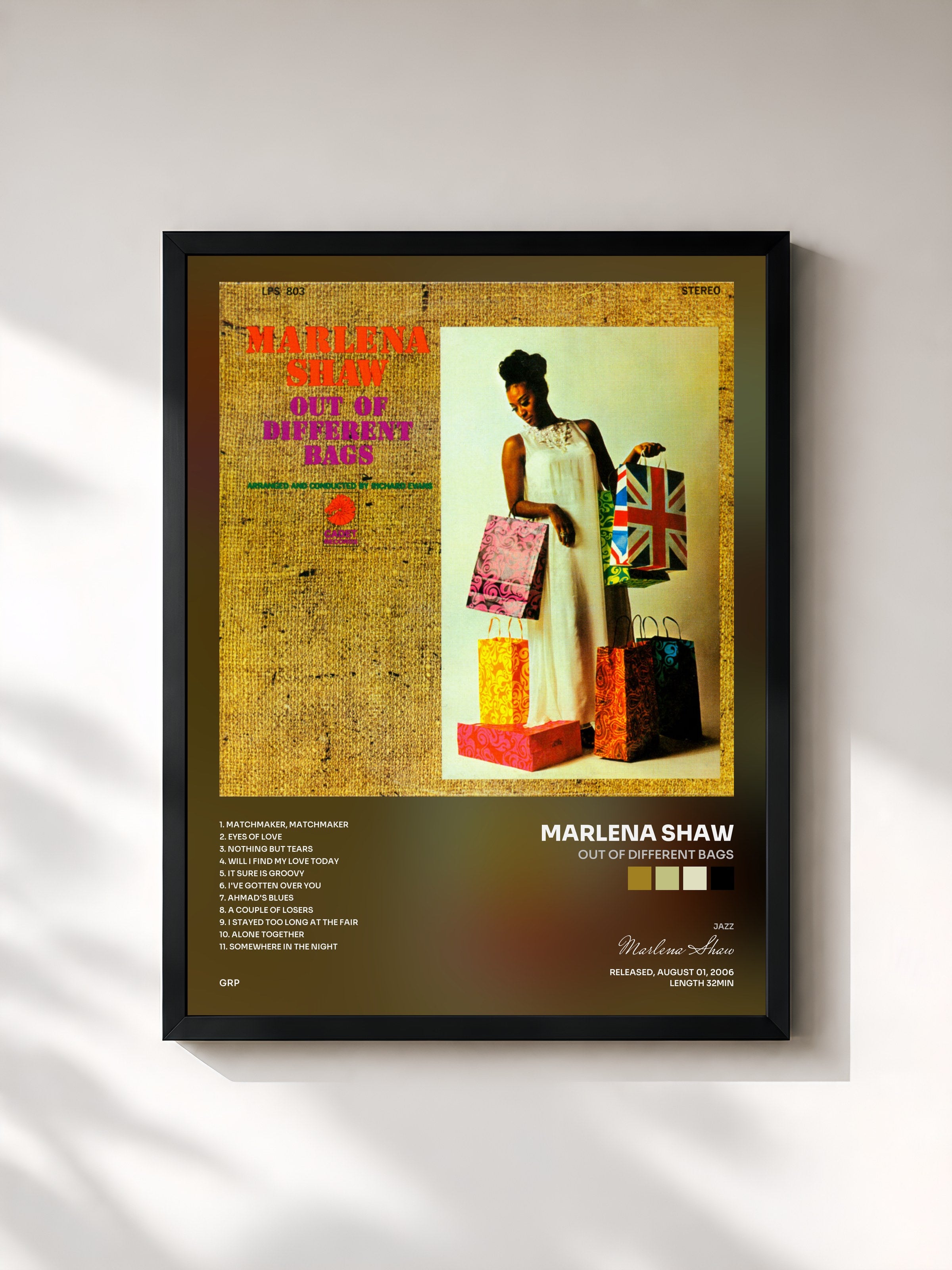 #noir Tableau de l'album Out Of Different Bags de Marlena Shaw, cadre noir, imprimé et encadré en France