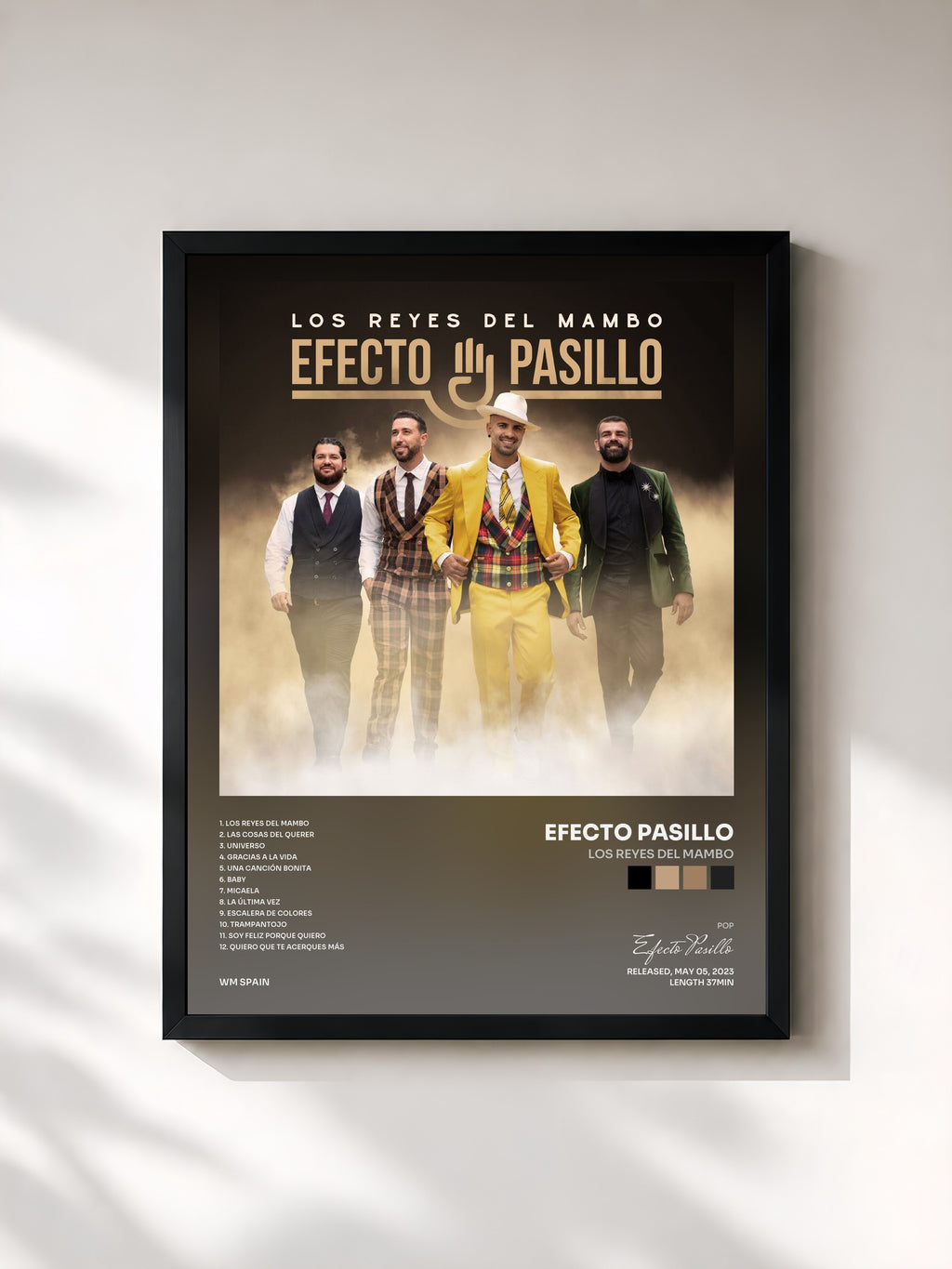 #noir Tableau de l'album Los reyes del mambo de Efecto Pasillo, cadre noir, imprimé et encadré en France