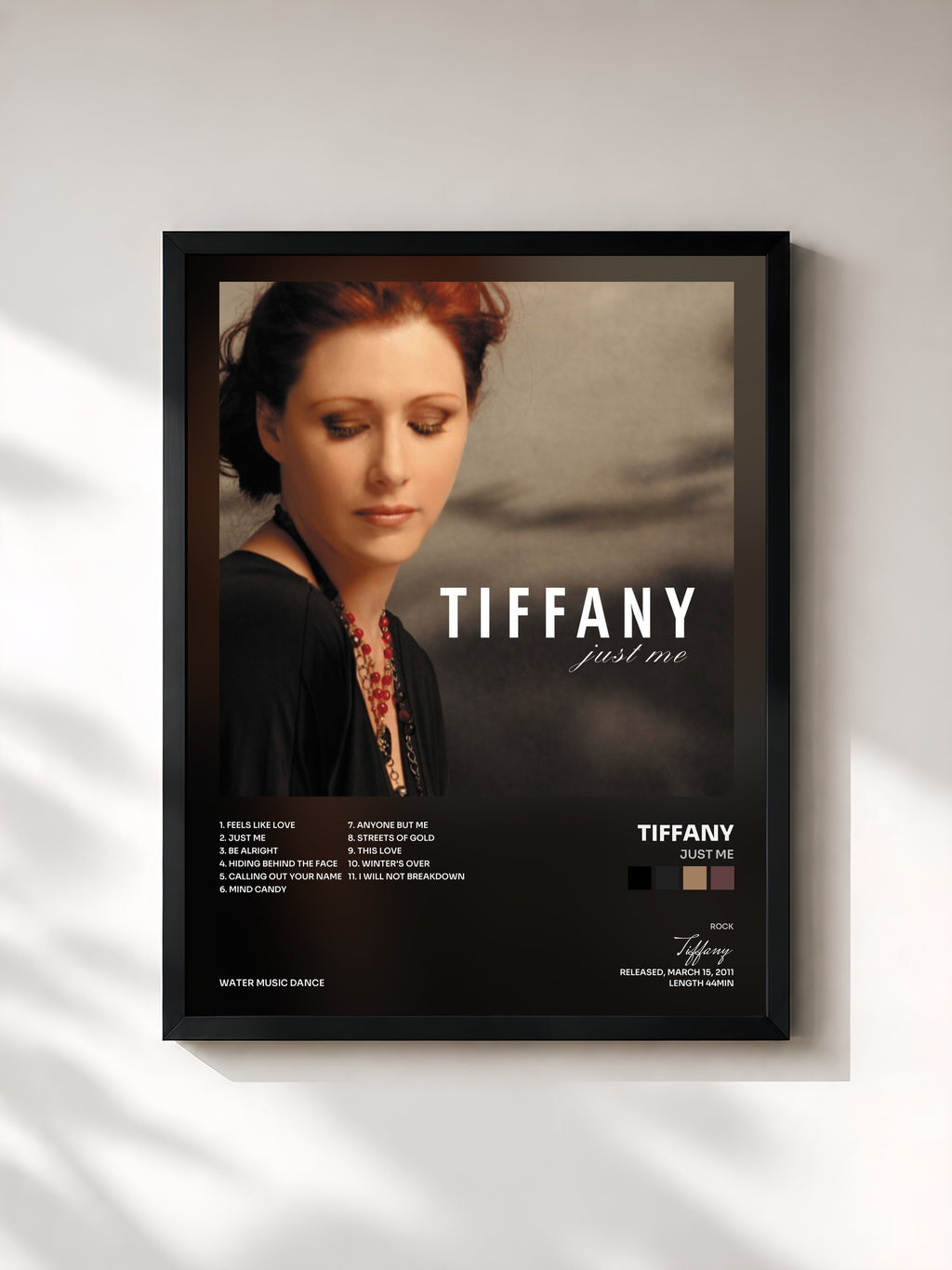 #noir Tableau de l'album Just Me de Tiffany, cadre noir, imprimé et encadré en France