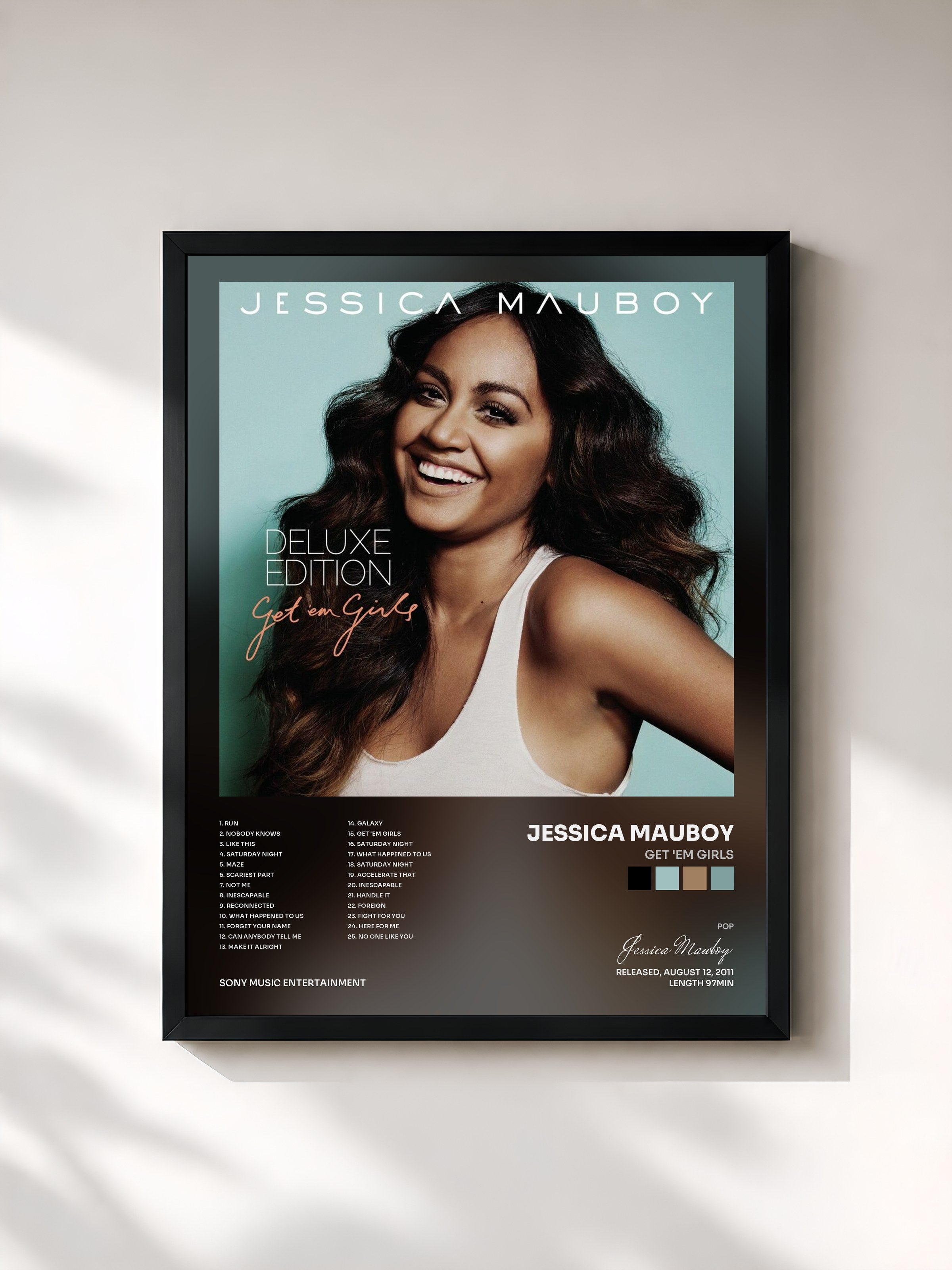 #noir Tableau de l'album Get 'Em Girls de Jessica Mauboy, cadre noir, imprimé et encadré en France