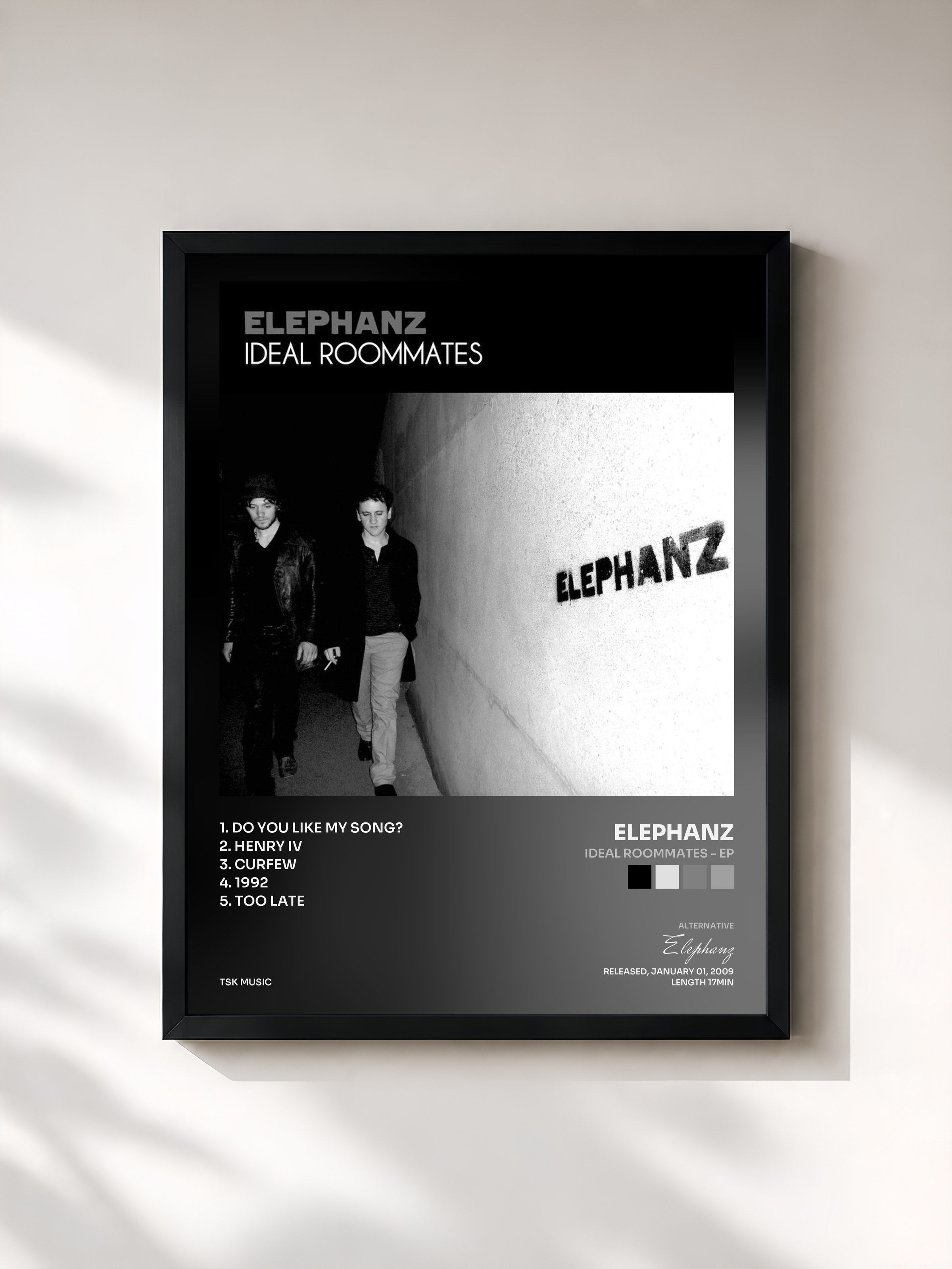 #noir Tableau de l'album Ideal Roommates - EP de Elephanz, cadre noir, imprimé et encadré en France