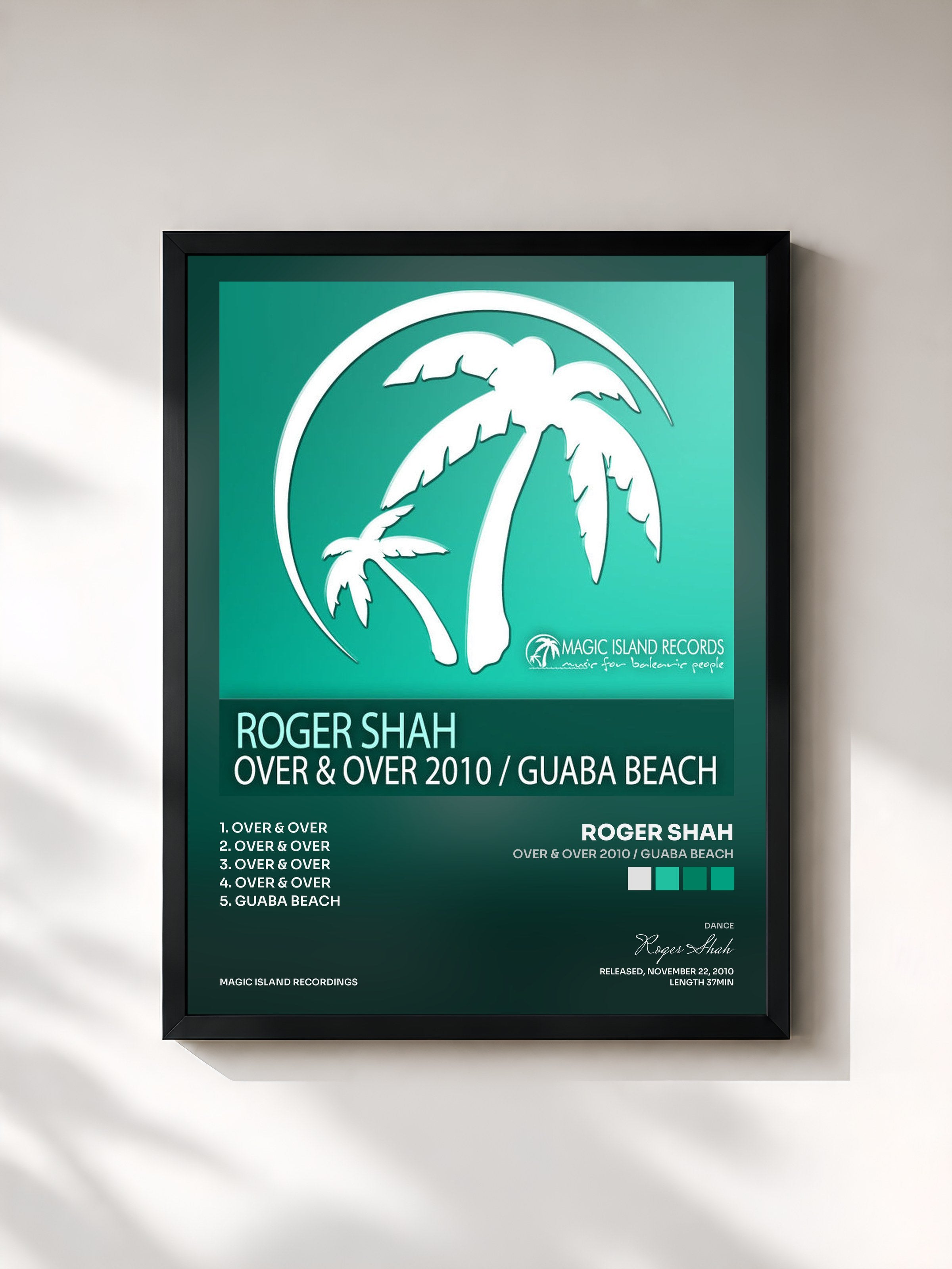 #noir Tableau de l'album Over & Over 2010 / Guaba Beach de Roger Shah, cadre noir, imprimé et encadré en France