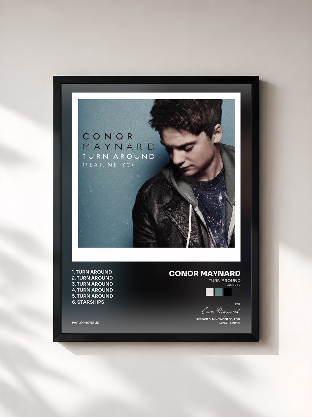 #noir Tableau de l'album Turn Around (feat. Ne-Yo) de Conor Maynard, cadre noir, imprimé et encadré en France