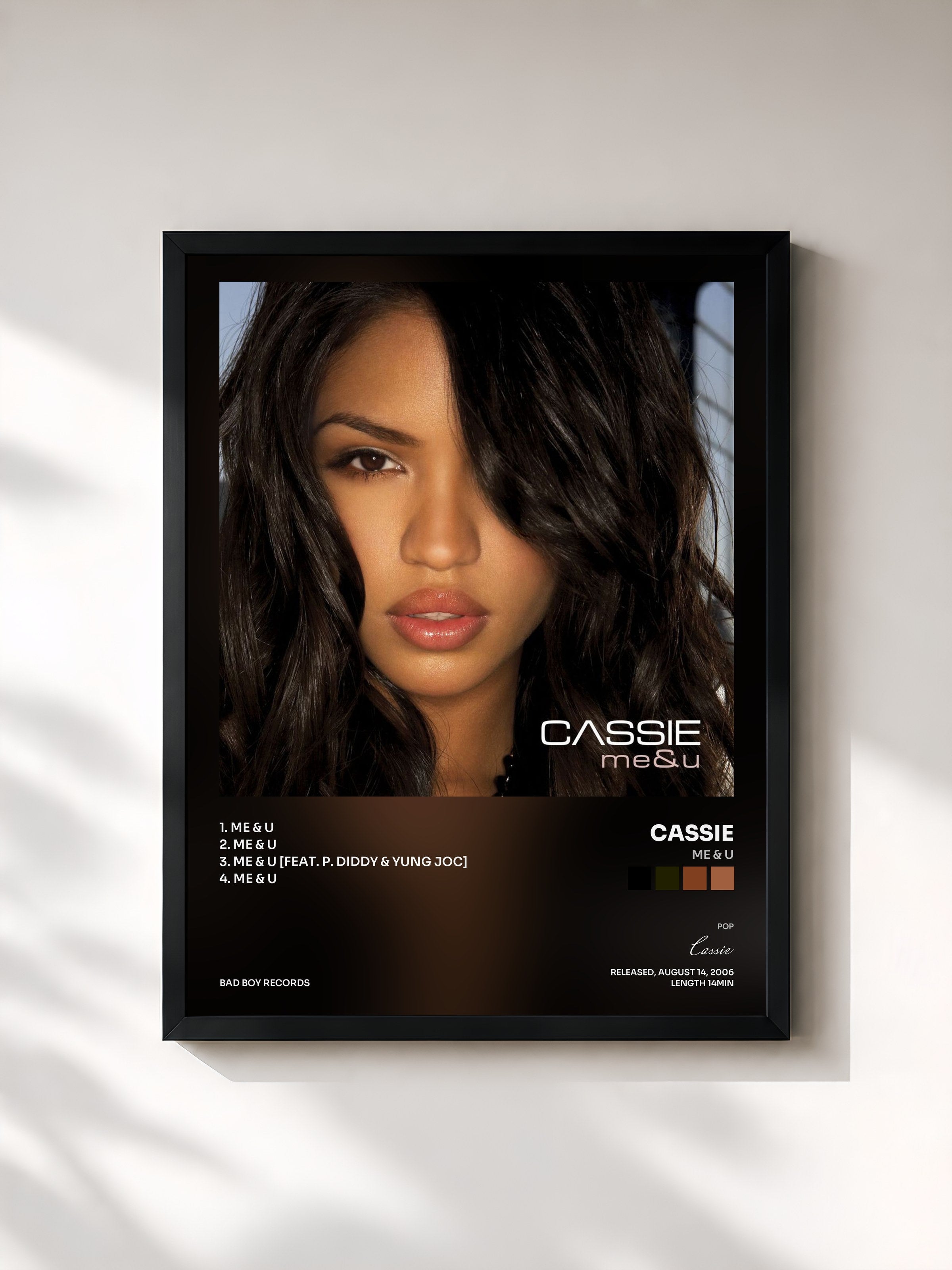#noir Tableau de l'album Me & U de Cassie, cadre noir, imprimé et encadré en France