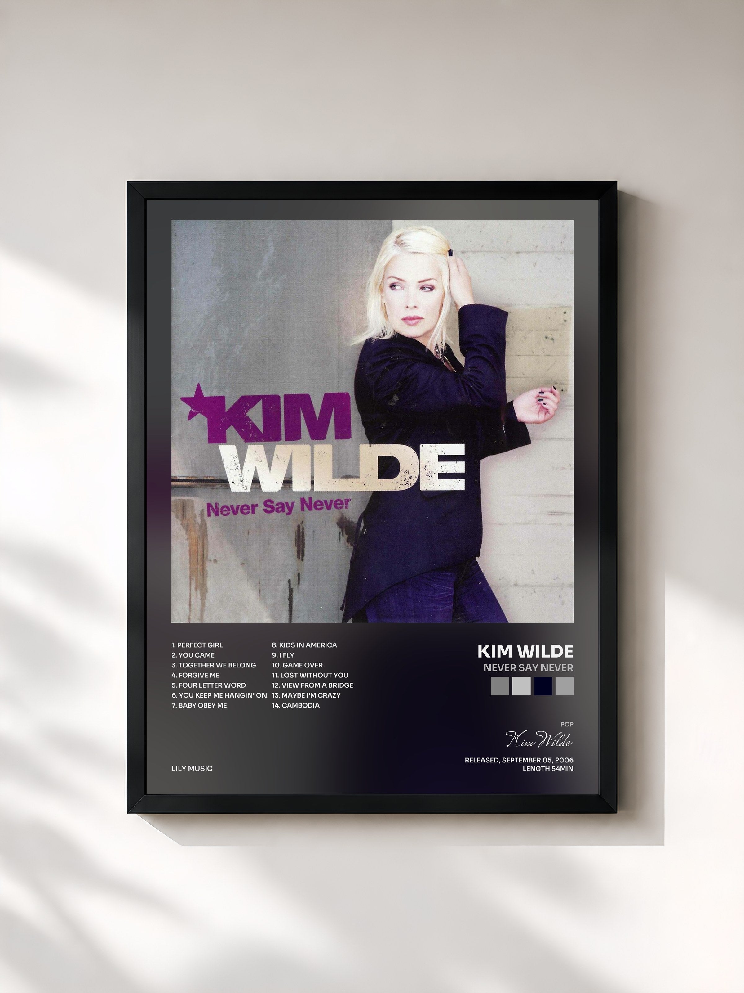 #noir Tableau de l'album Never Say Never de Kim Wilde, cadre noir, imprimé et encadré en France