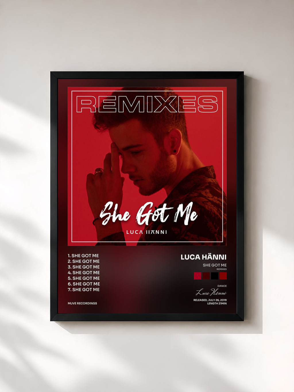 #noir Tableau de l'album She Got Me (Remixes) de Luca Hänni, cadre noir, imprimé et encadré en France