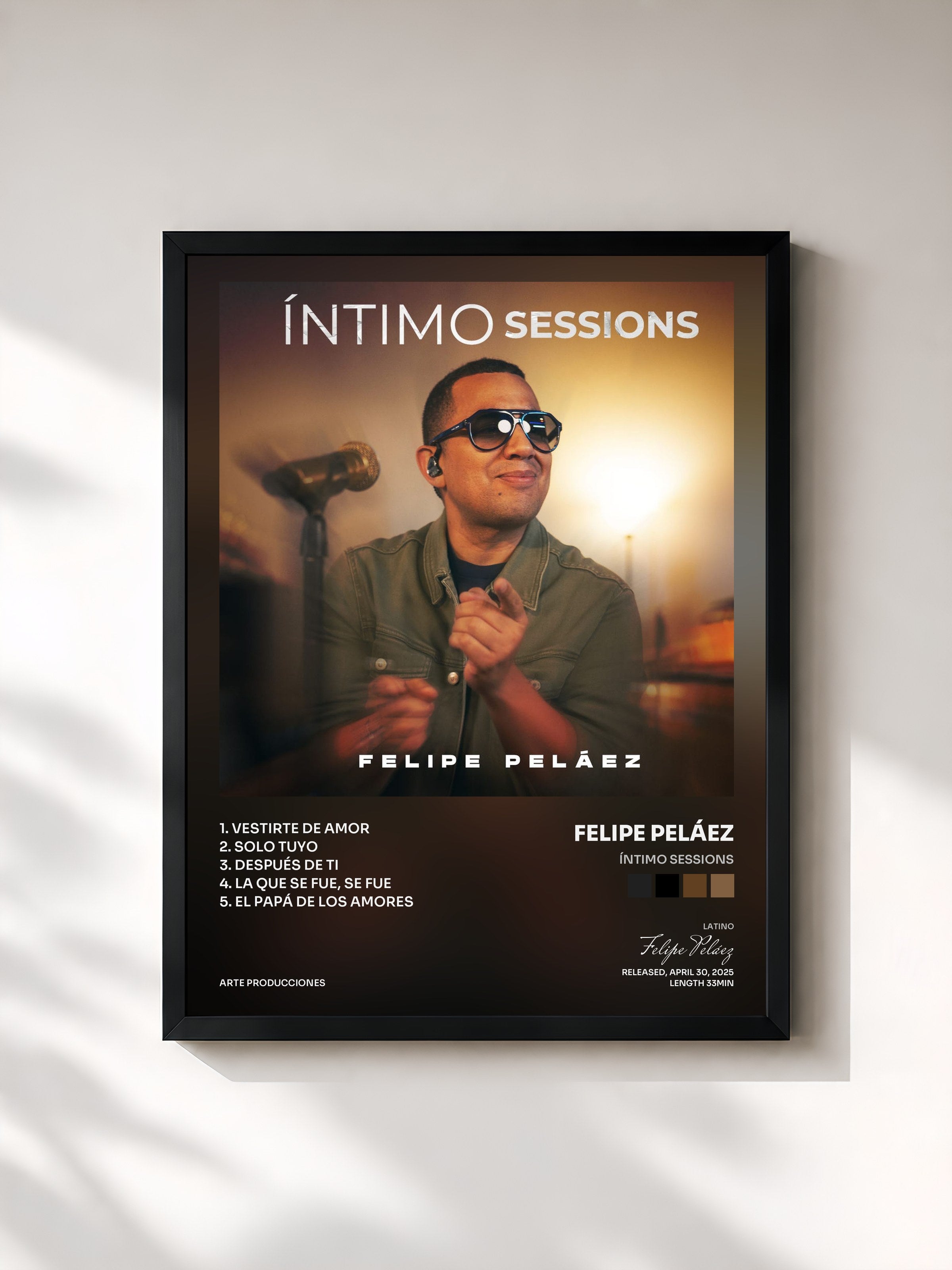 #noir Tableau de l'album ÍNTIMO SESSIONS de Felipe Peláez, cadre noir, imprimé et encadré en France