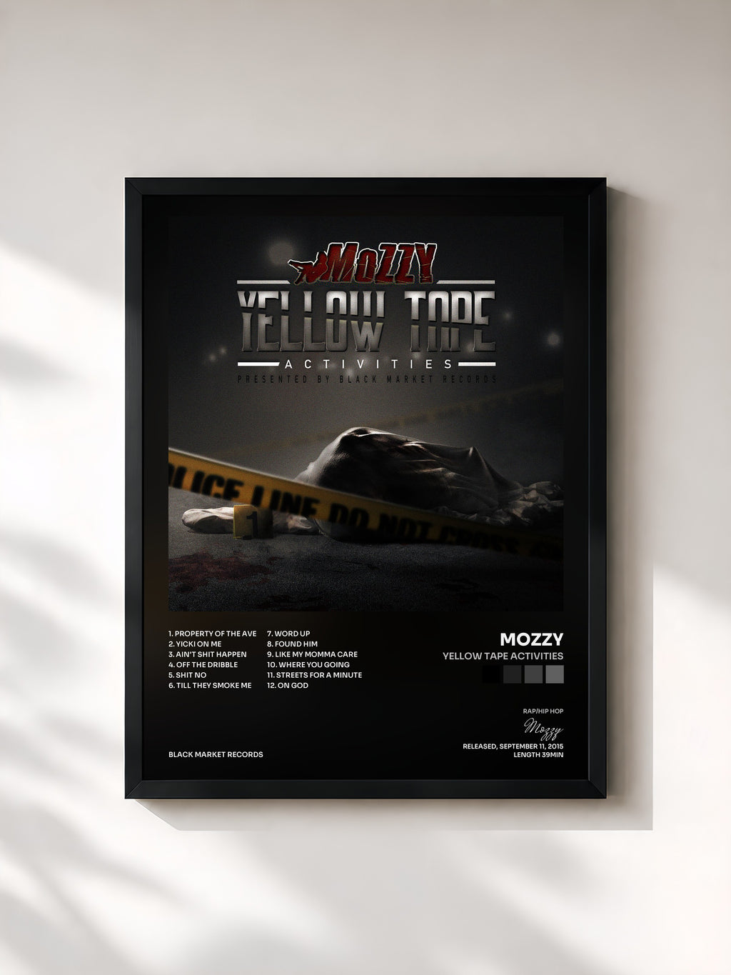 #noir Tableau de l'album Yellow Tape Activities de Mozzy, cadre noir, imprimé et encadré en France