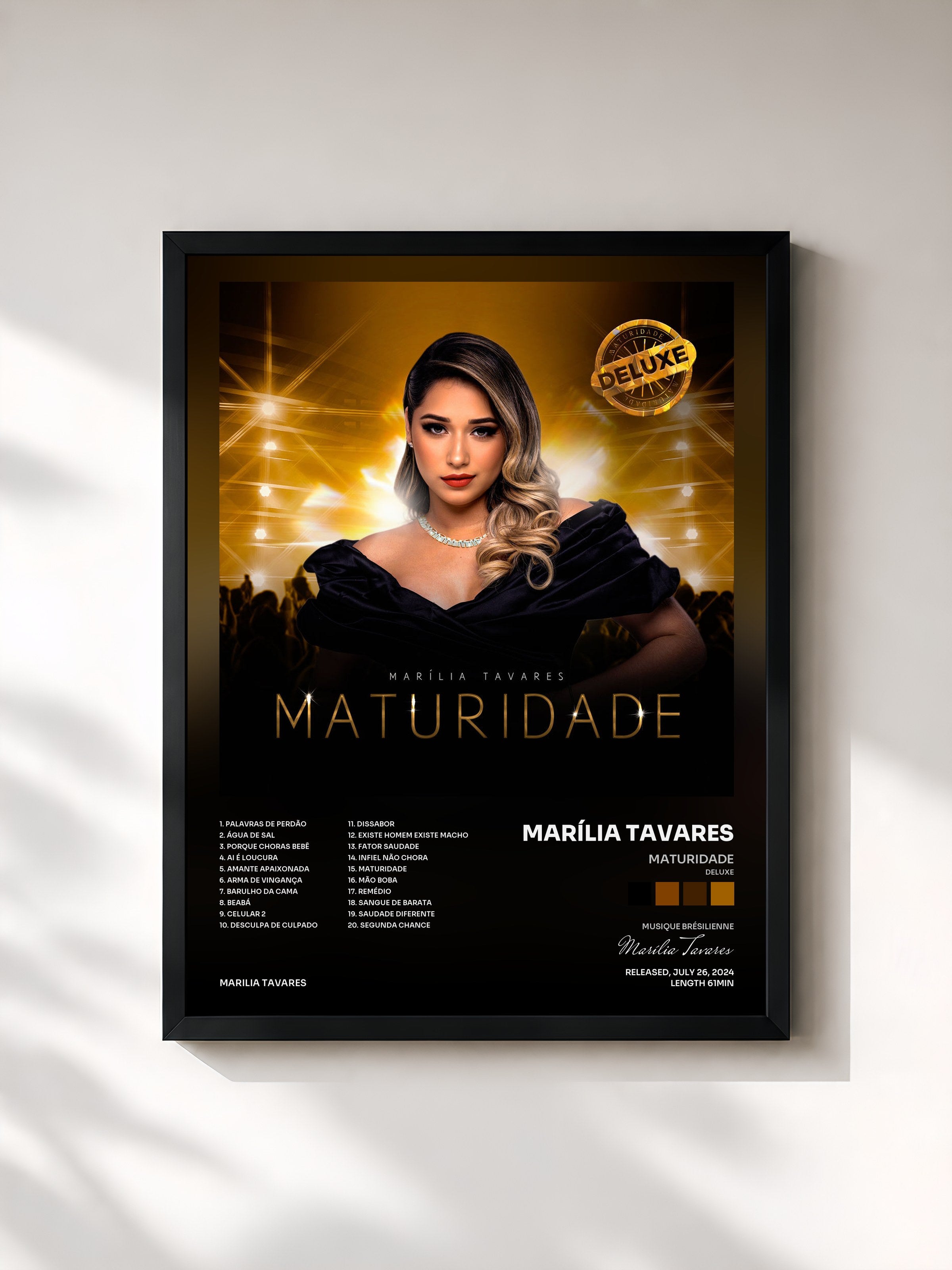#noir Tableau de l'album Maturidade (Deluxe) de Marília Tavares, cadre noir, imprimé et encadré en France