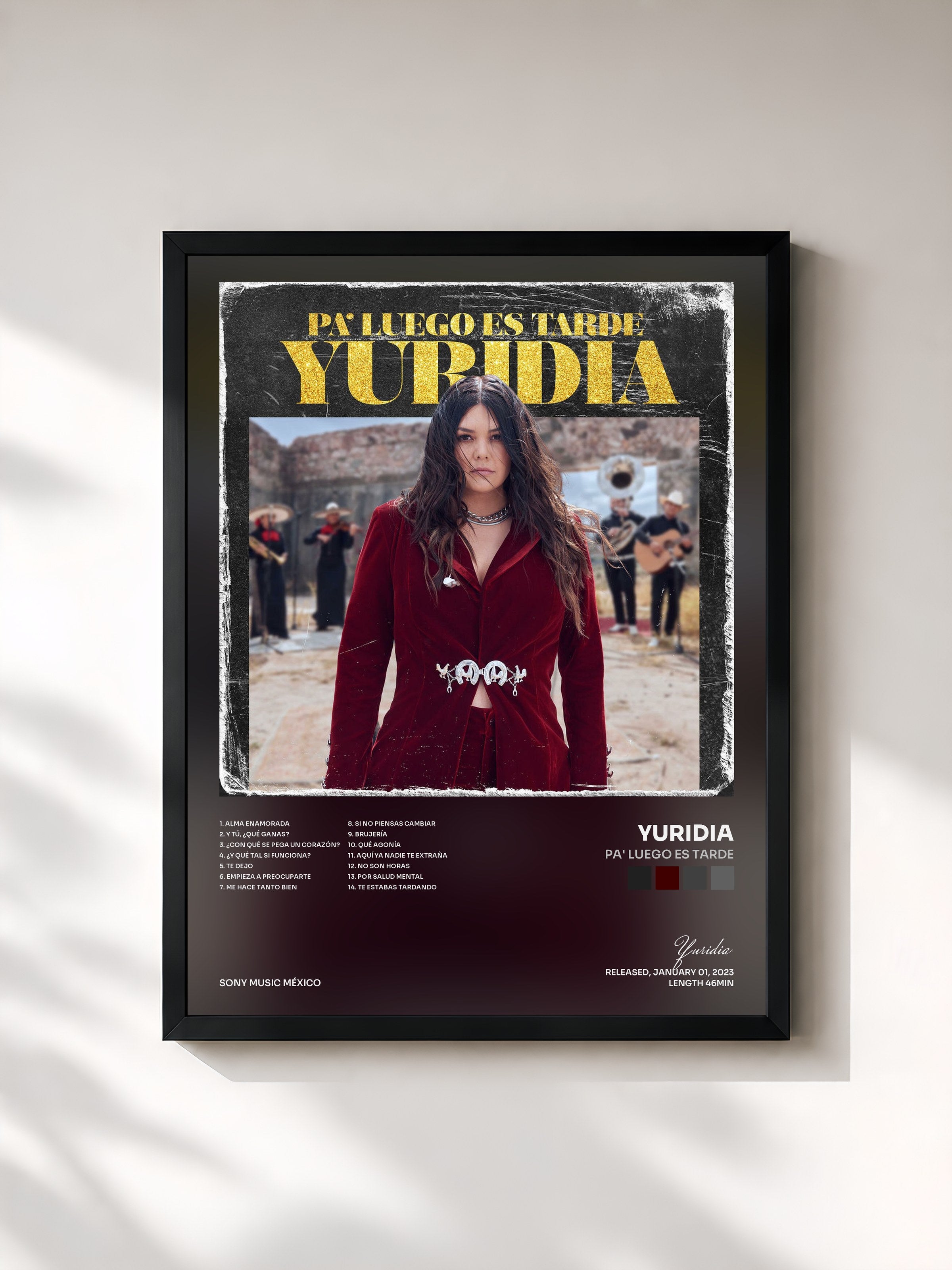 #noir Tableau de l'album Pa' Luego Es Tarde de Yuridia, cadre noir, imprimé et encadré en France