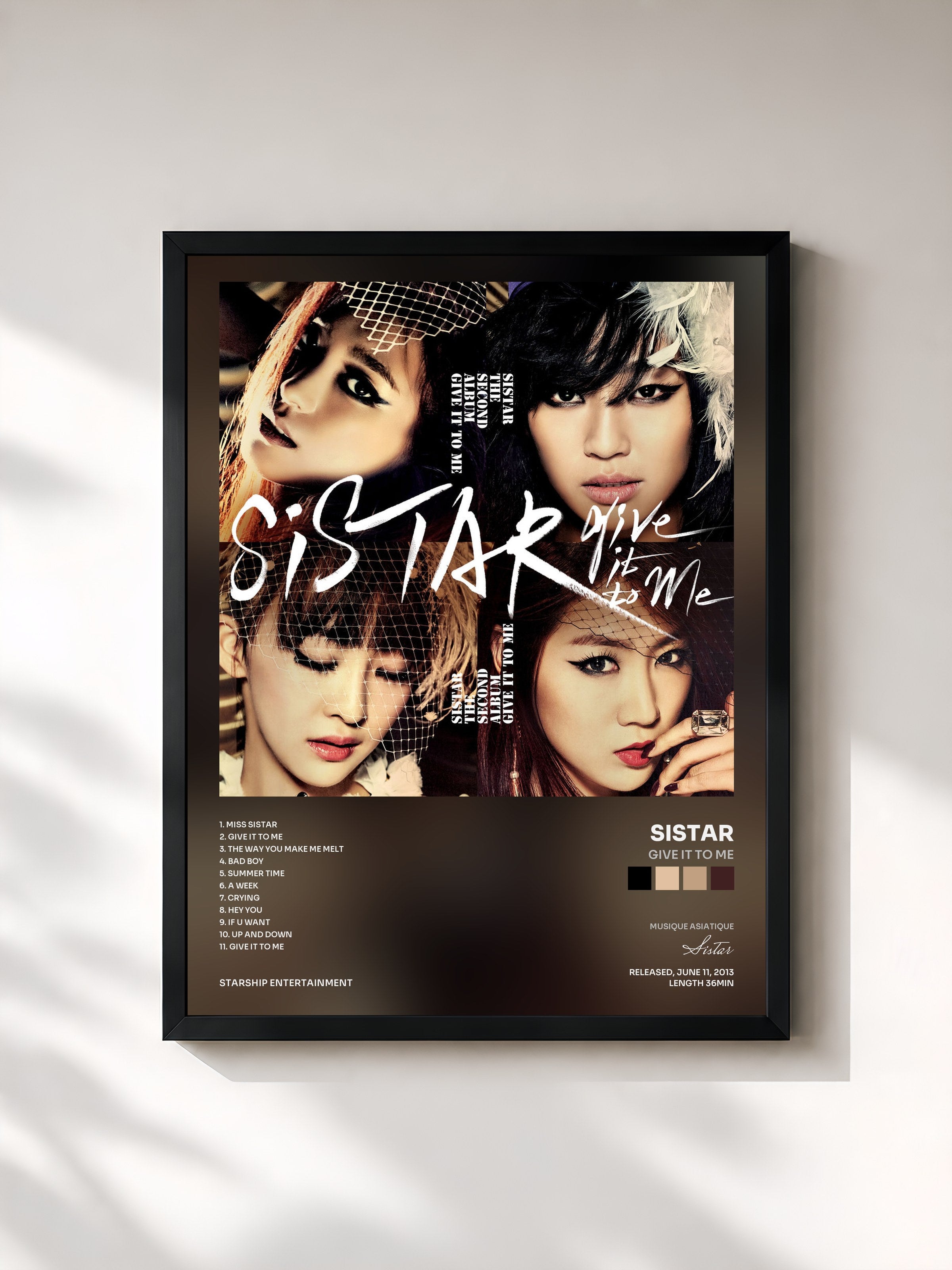 #noir Tableau de l'album Give It To Me de Sistar, cadre noir, imprimé et encadré en France