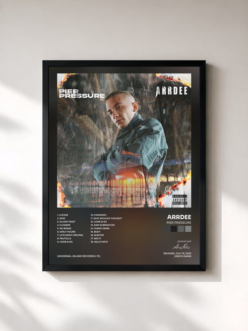 ArrDee · Pier Pressure — Affiche encadrée