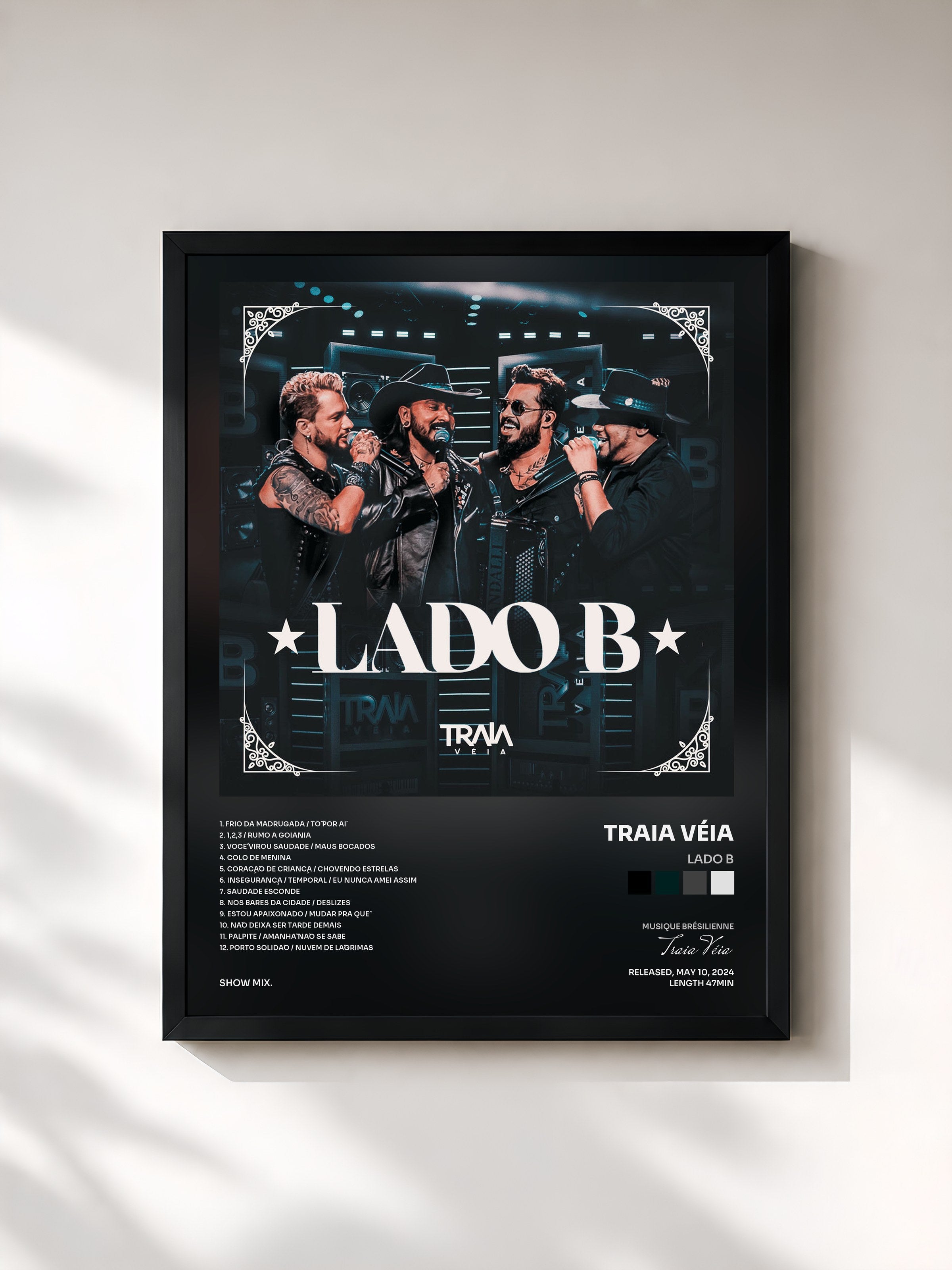 #noir Tableau de l'album Lado B de Traia Véia, cadre noir, imprimé et encadré en France