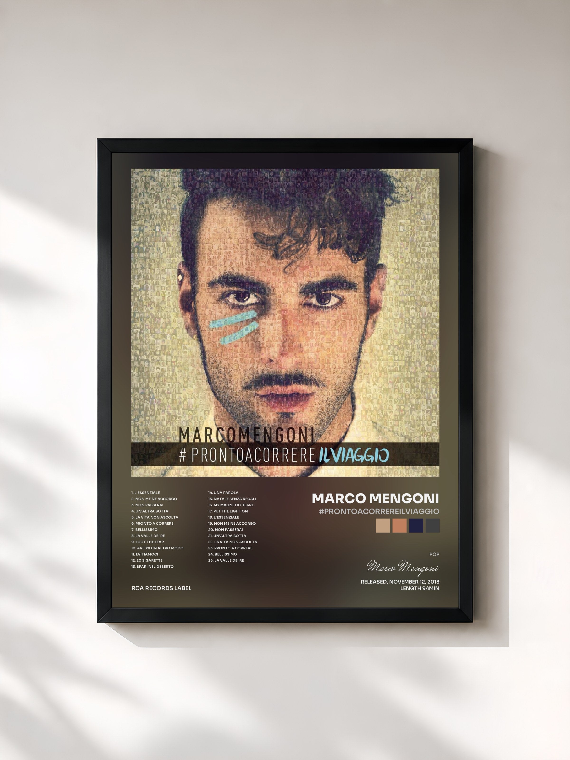 #noir Tableau de l'album #PRONTOACORREREILVIAGGIO de Marco Mengoni, cadre noir, imprimé et encadré en France