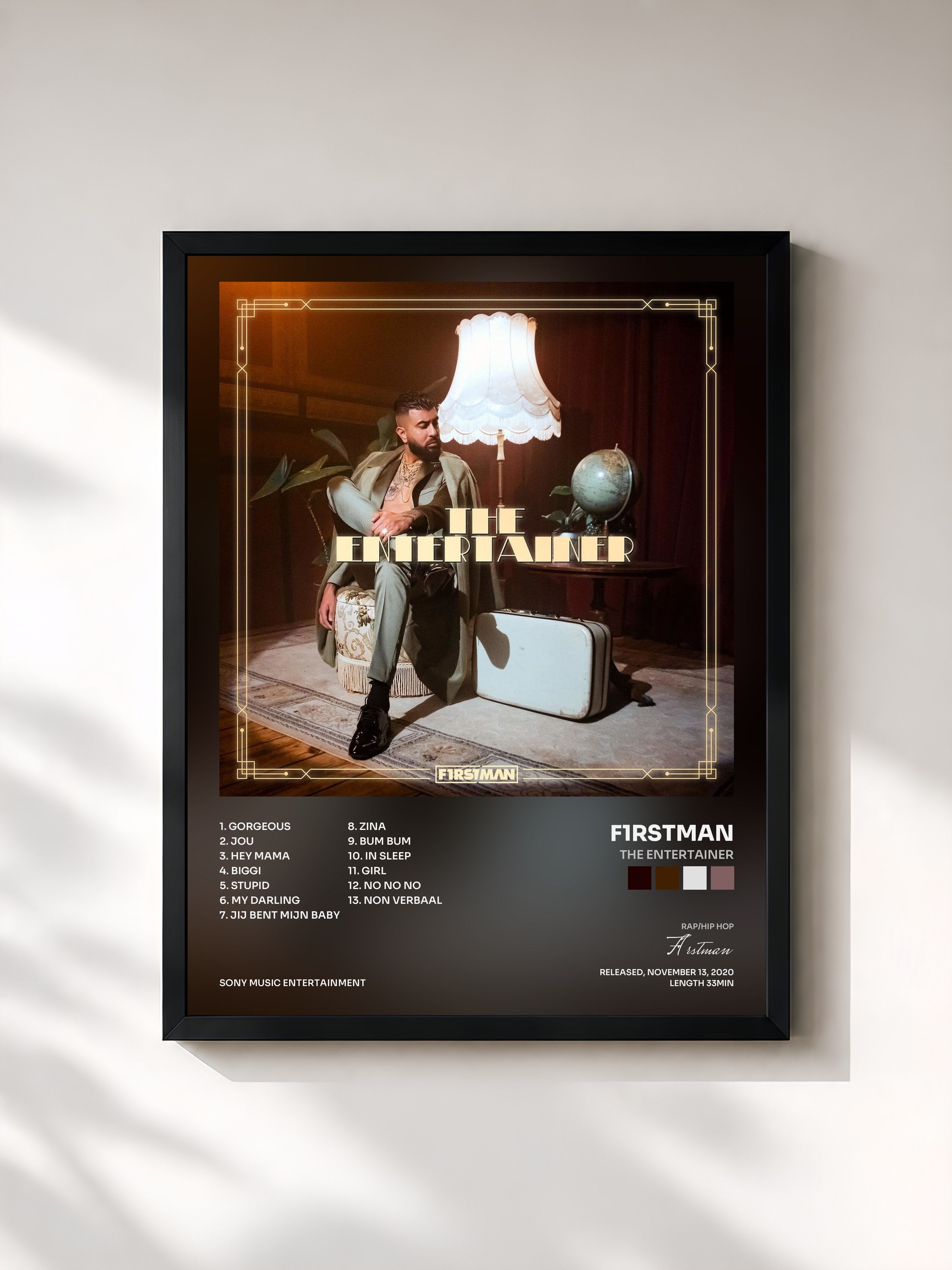 #noir Tableau de l'album The Entertainer de F1rstman, cadre noir, imprimé et encadré en France