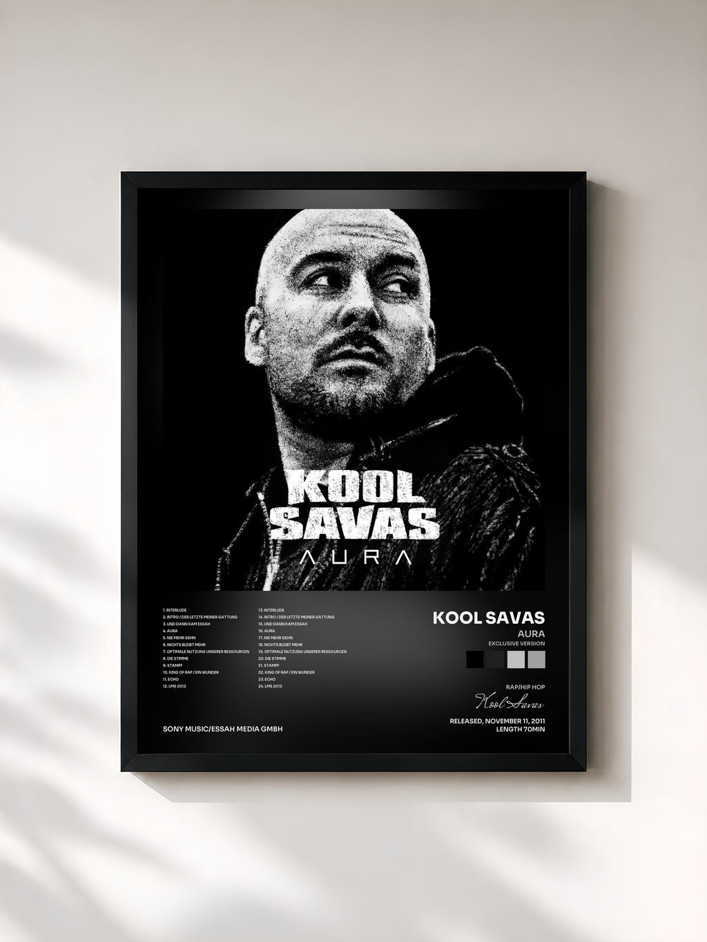 #noir Tableau de l'album Aura (Exclusive Version) de Kool Savas, cadre noir, imprimé et encadré en France