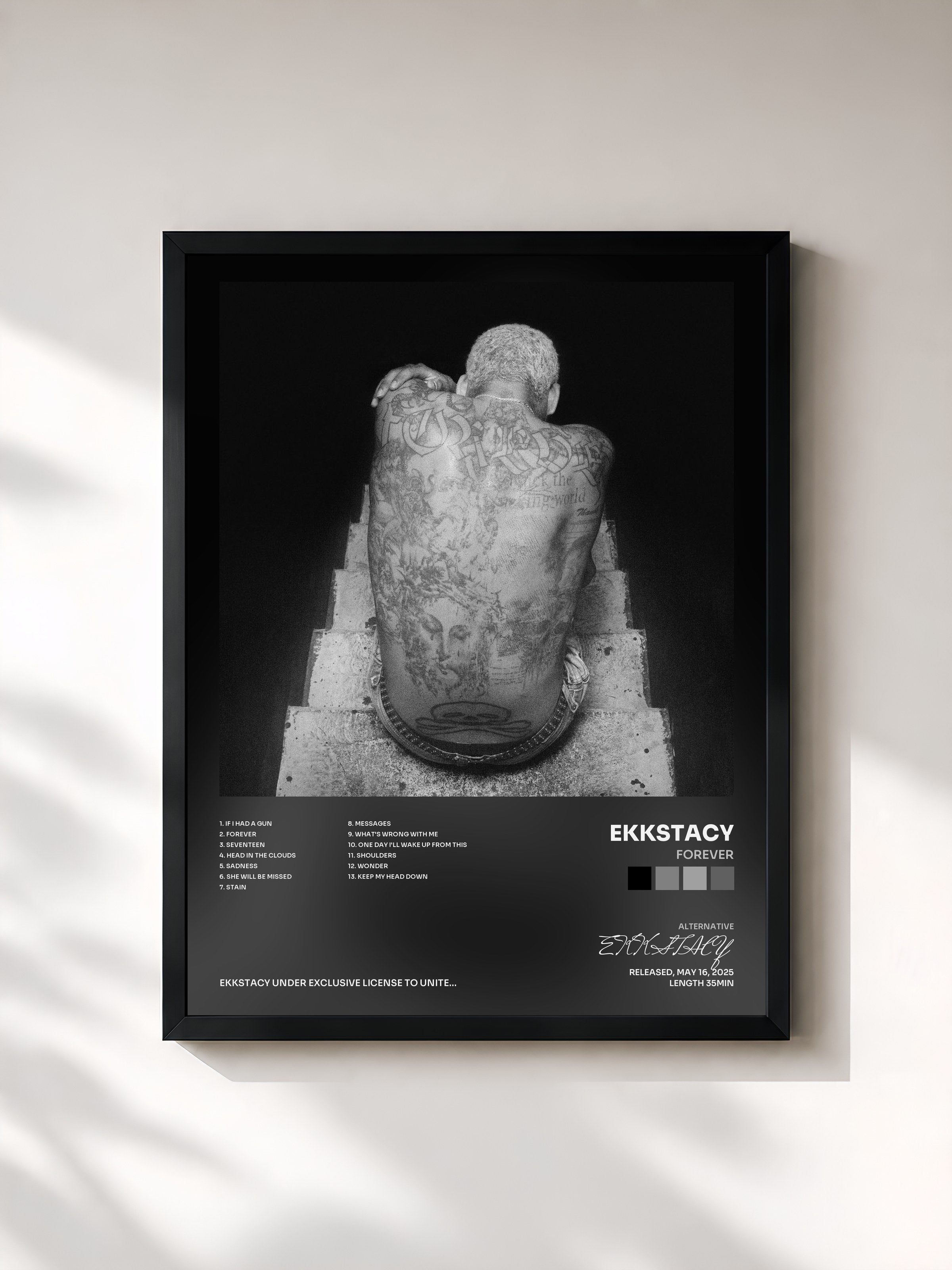 #noir Tableau de l'album FOREVER de EKKSTACY, cadre noir, imprimé et encadré en France