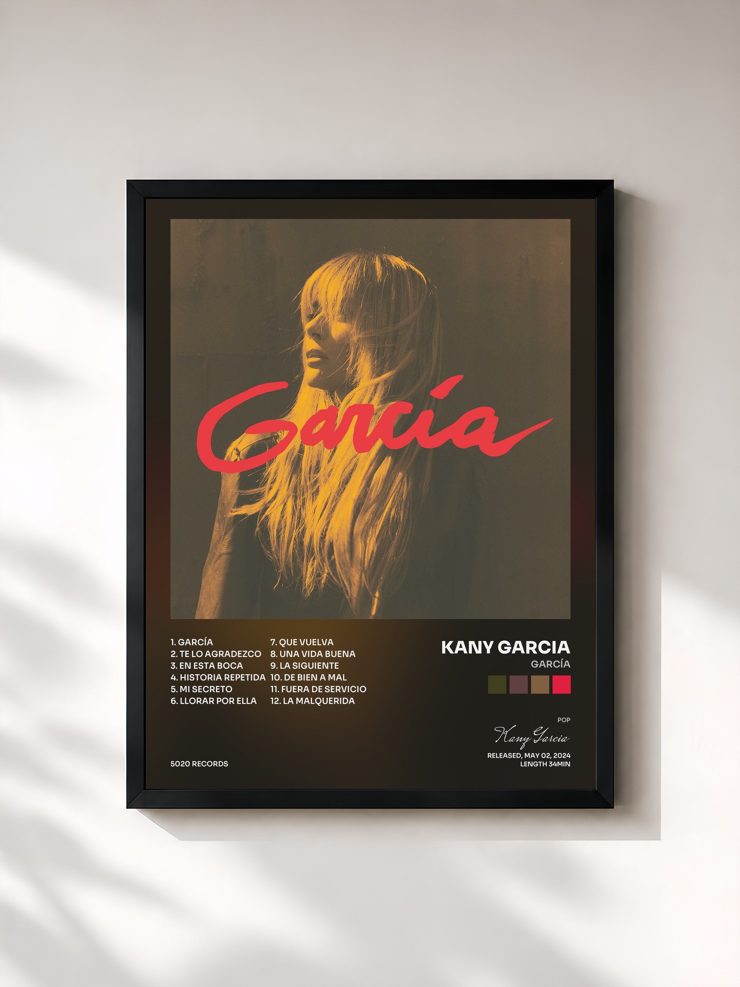#noir Tableau de l'album GARCÍA de Kany Garcia, cadre noir, imprimé et encadré en France