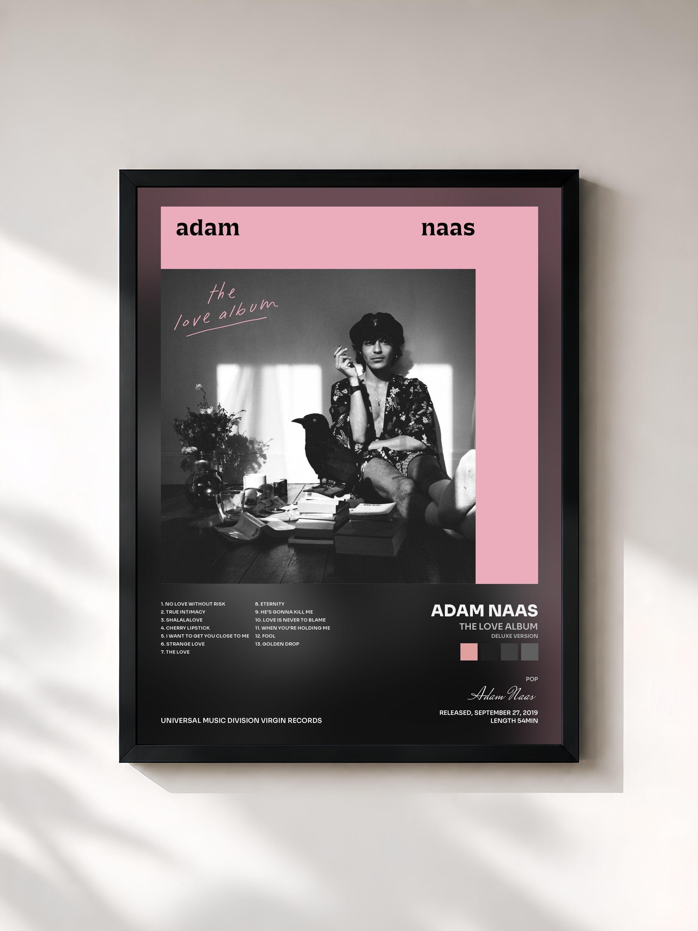 #noir Tableau de l'album The Love Album (Deluxe version) de Adam Naas, cadre noir, imprimé et encadré en France
