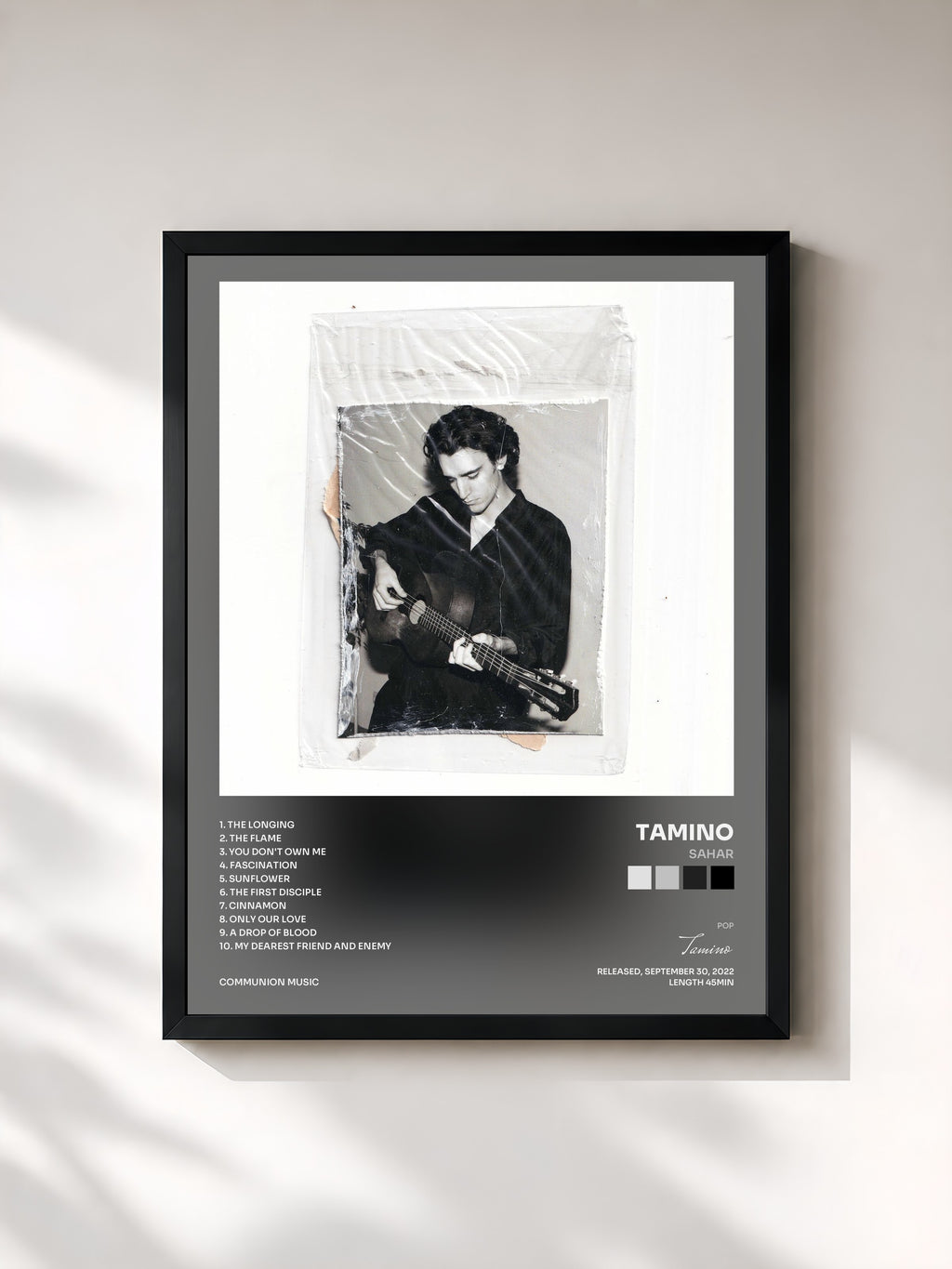 #noir Tableau de l'album Sahar de Tamino, cadre noir, imprimé et encadré en France