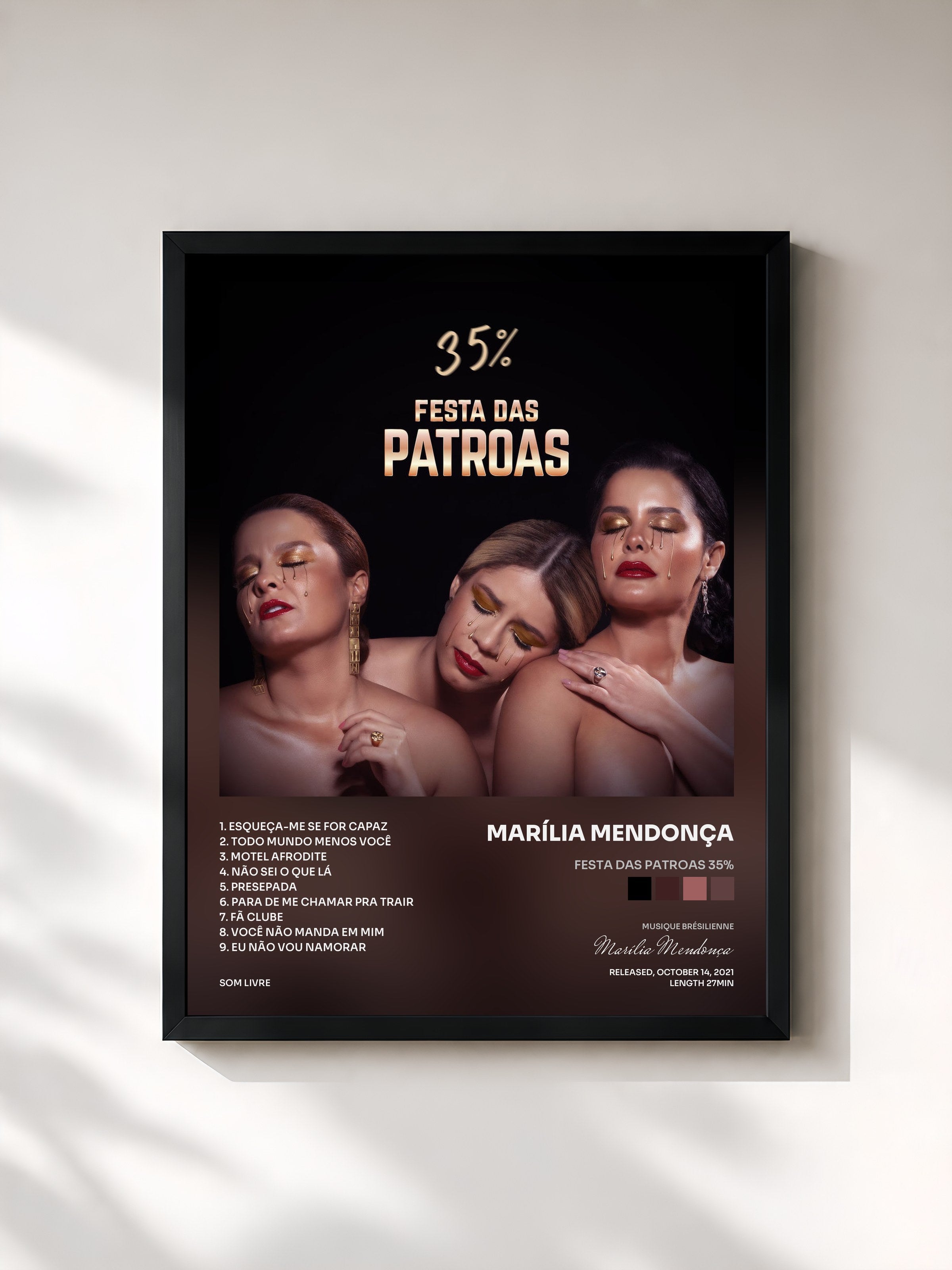 #noir Tableau de l'album Festa das Patroas 35% de Marília Mendonça, cadre noir, imprimé et encadré en France