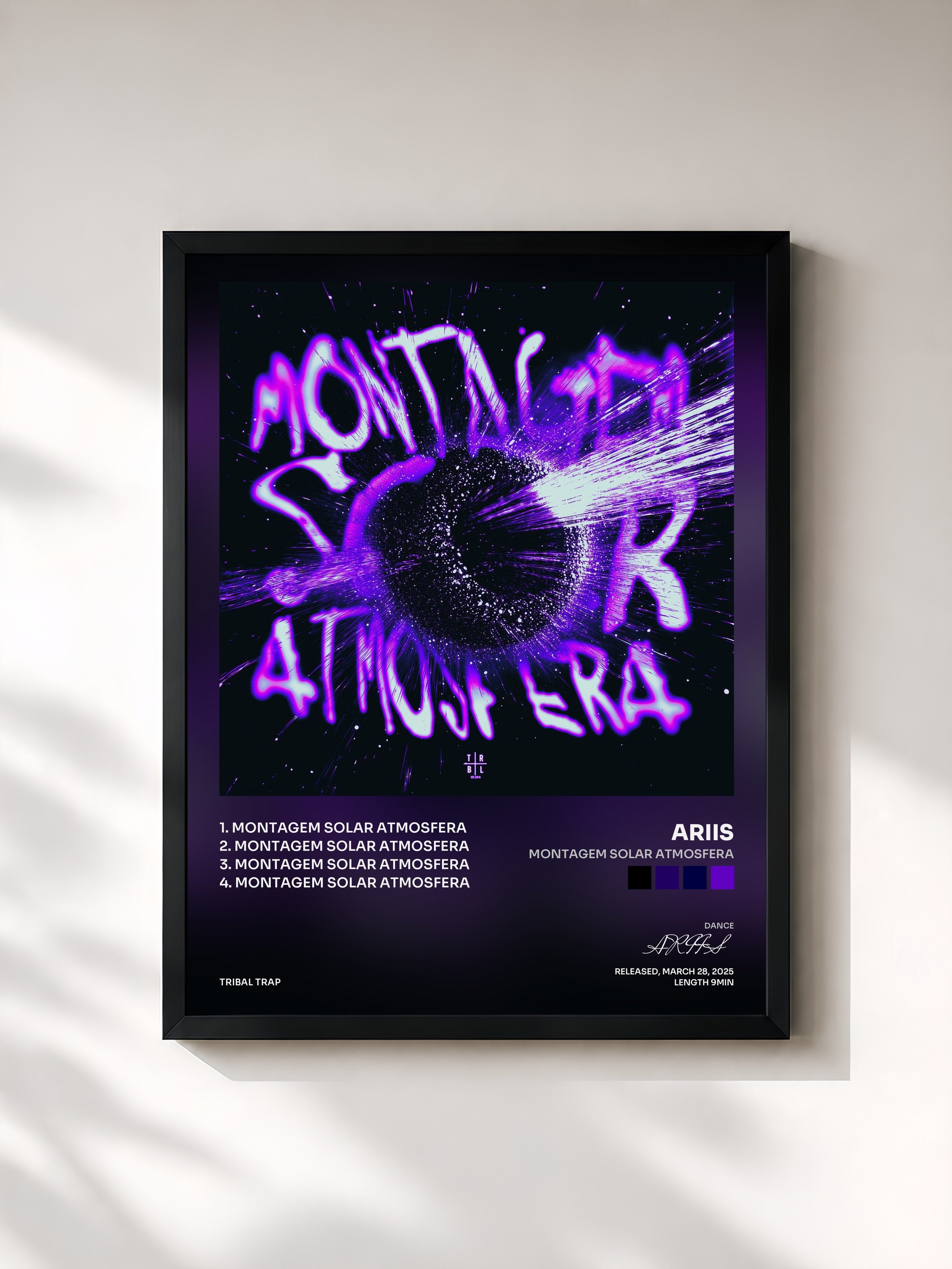 #noir Tableau de l'album Montagem Solar Atmosfera de ARIIS, cadre noir, imprimé et encadré en France