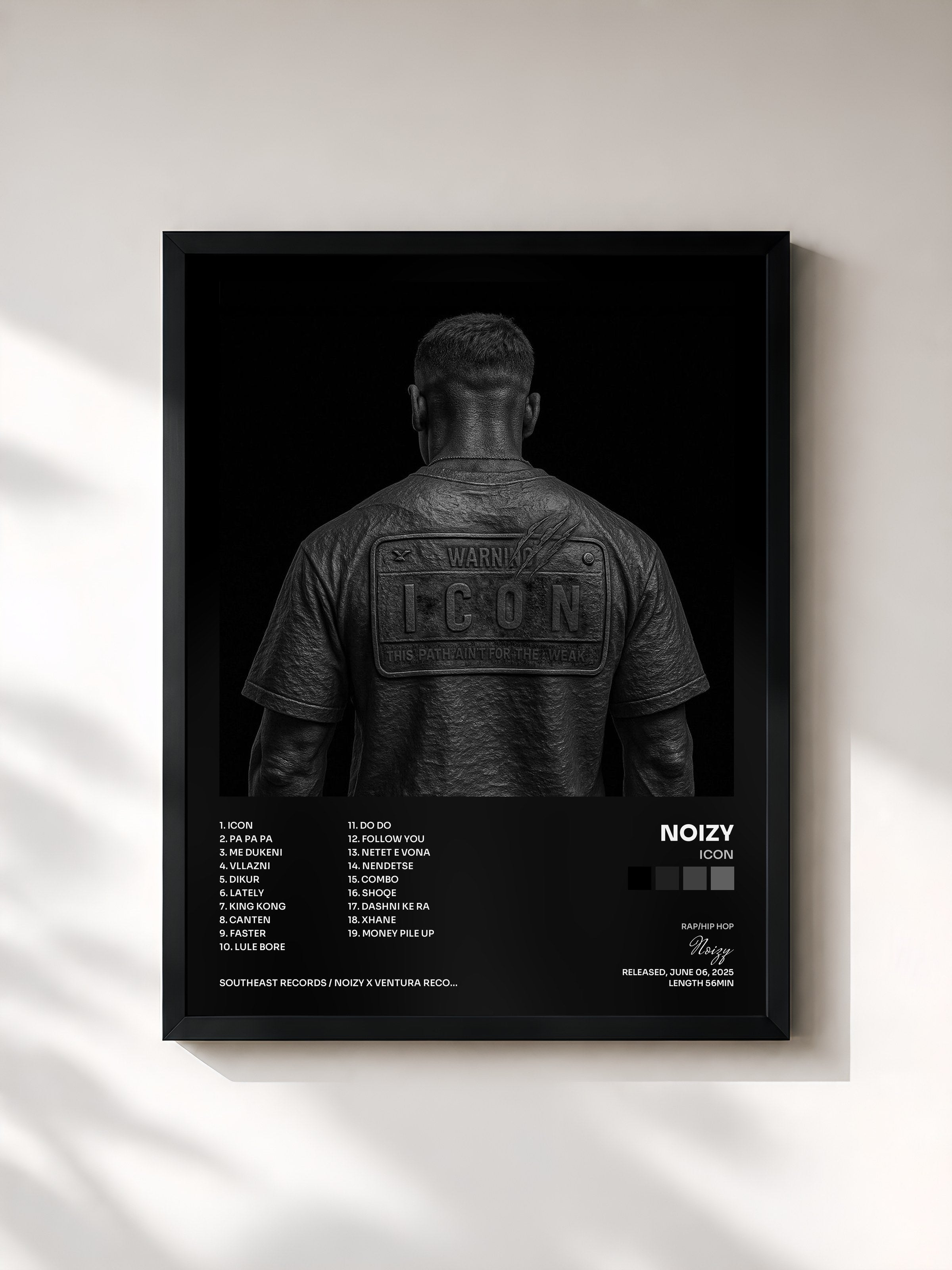 #noir Tableau de l'album ICON de Noizy, cadre noir, imprimé et encadré en France