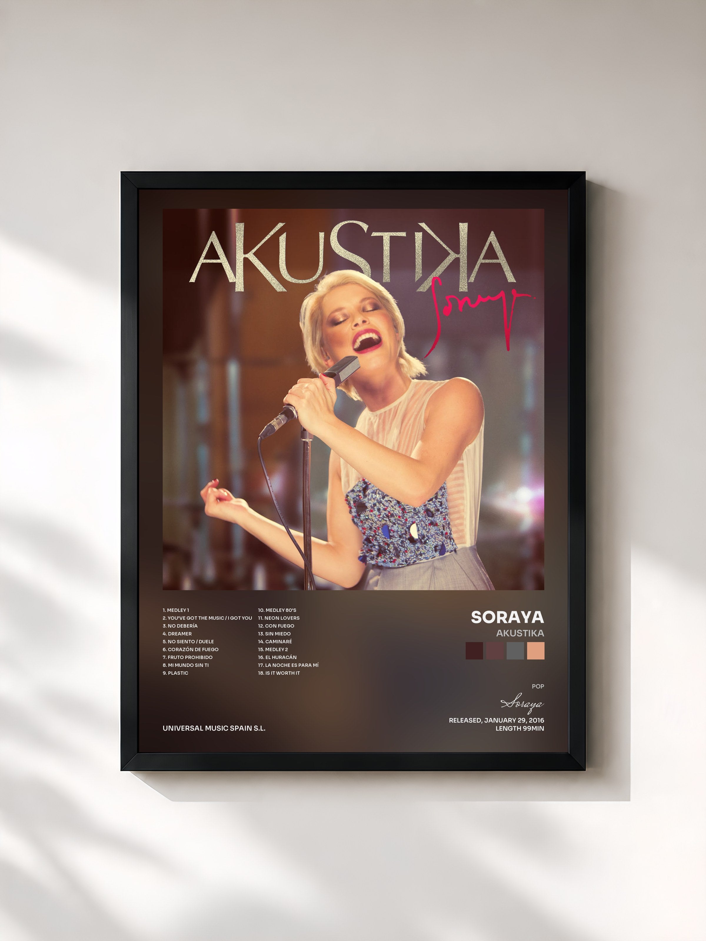 #noir Tableau de l'album Akustika de Soraya, cadre noir, imprimé et encadré en France